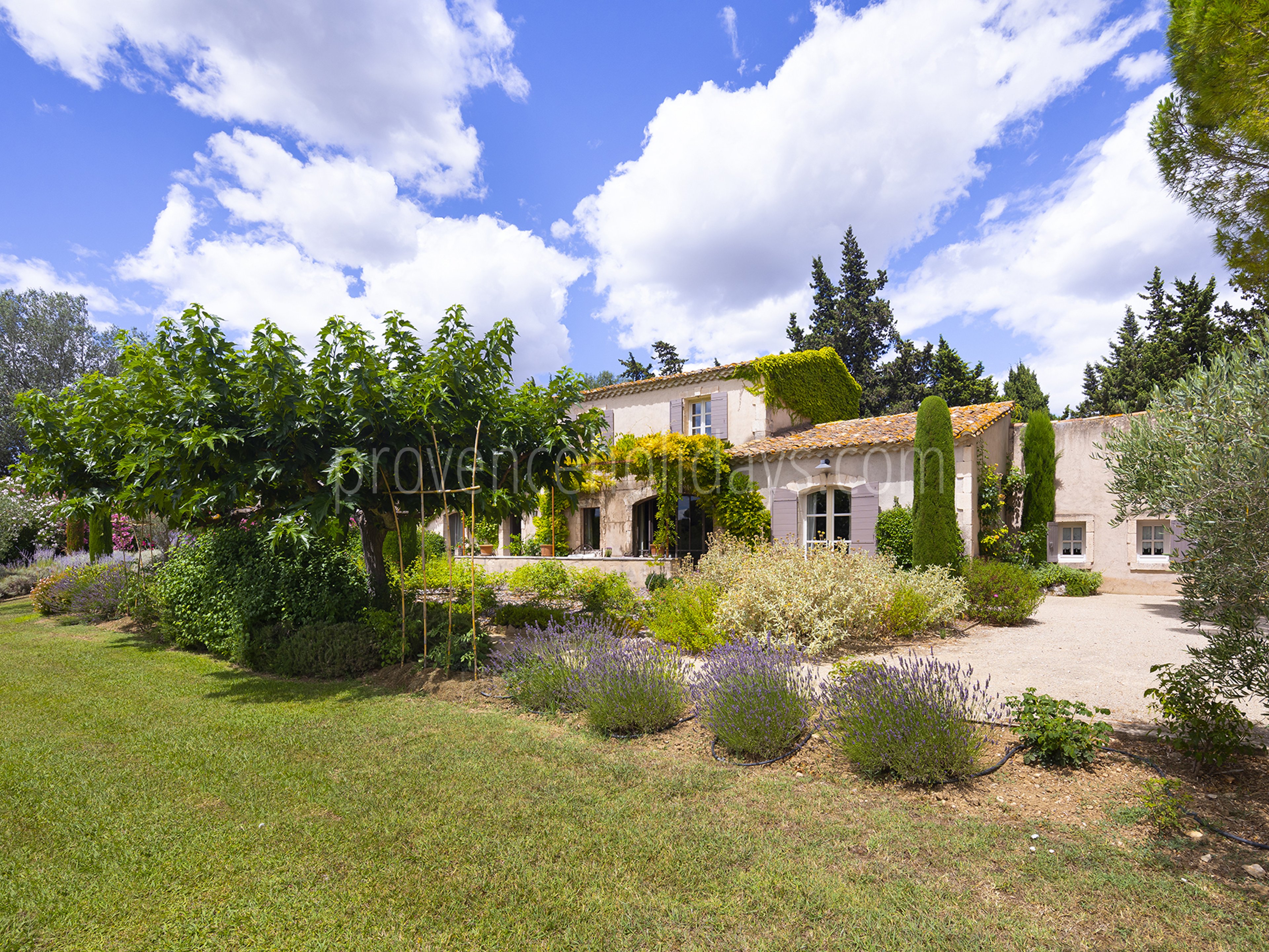 10 - Maison Paradou: Villa: Exterior
