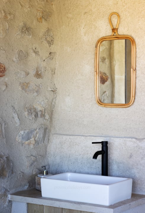 79 - Mas des Pommiers: Villa: Bathroom