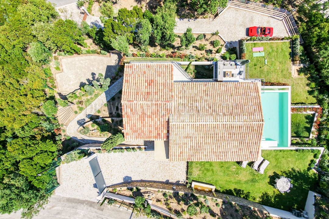 28 - Villa Riviera: Villa: Exterior