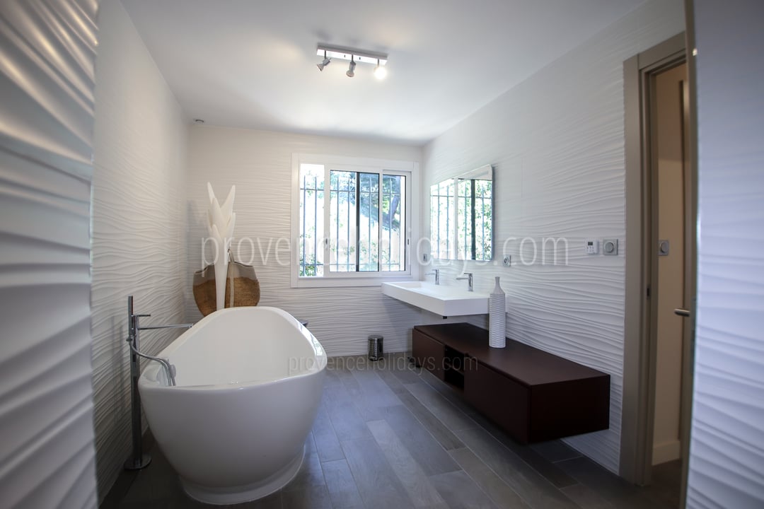 52 - Villa Côté Est: Villa: Bathroom