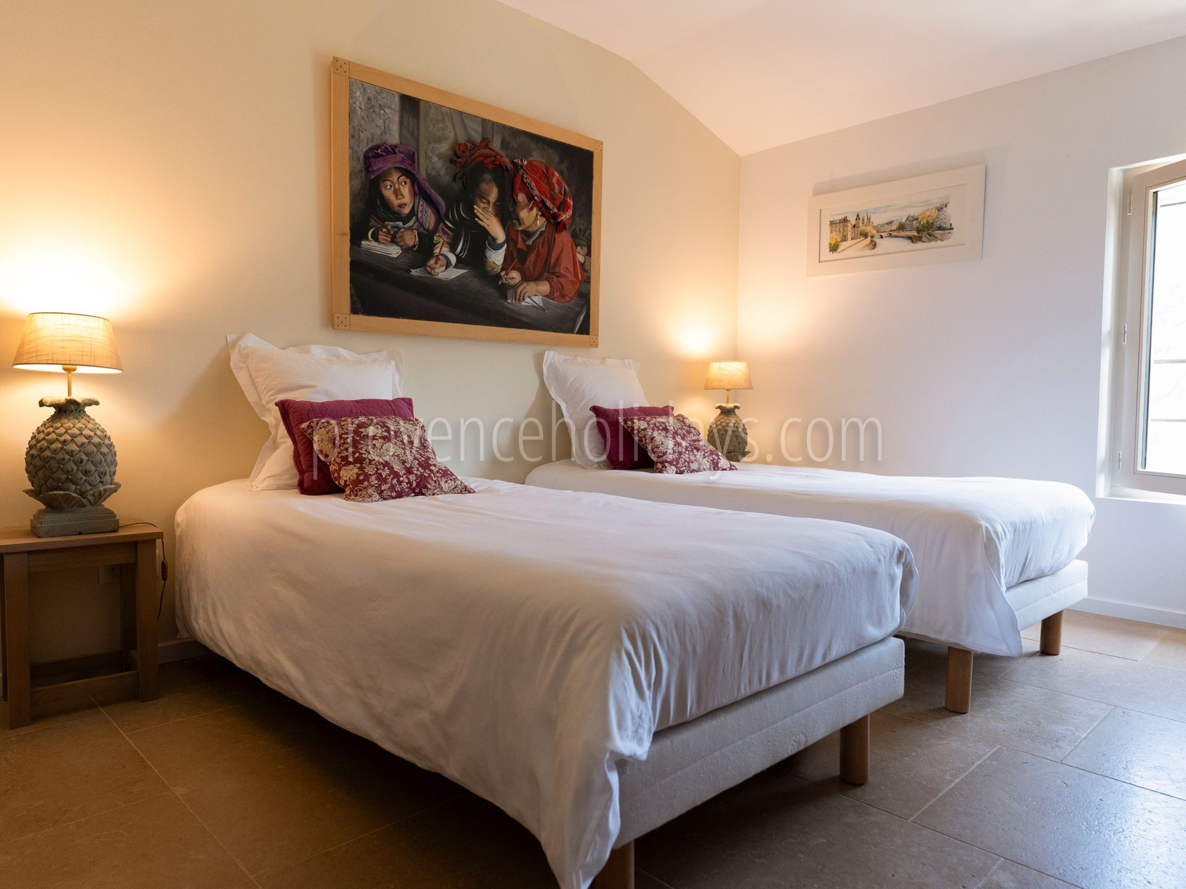 25 - L’Orée des Lavandes: Villa: Bedroom
