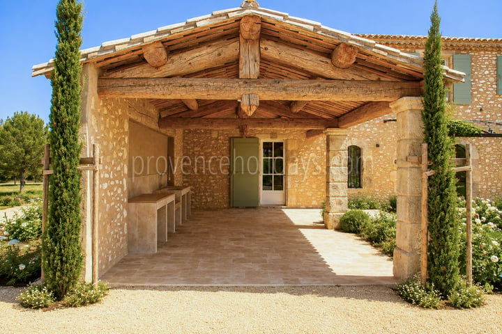 14 - Mas provençal à Eygalières: Villa: Exterior