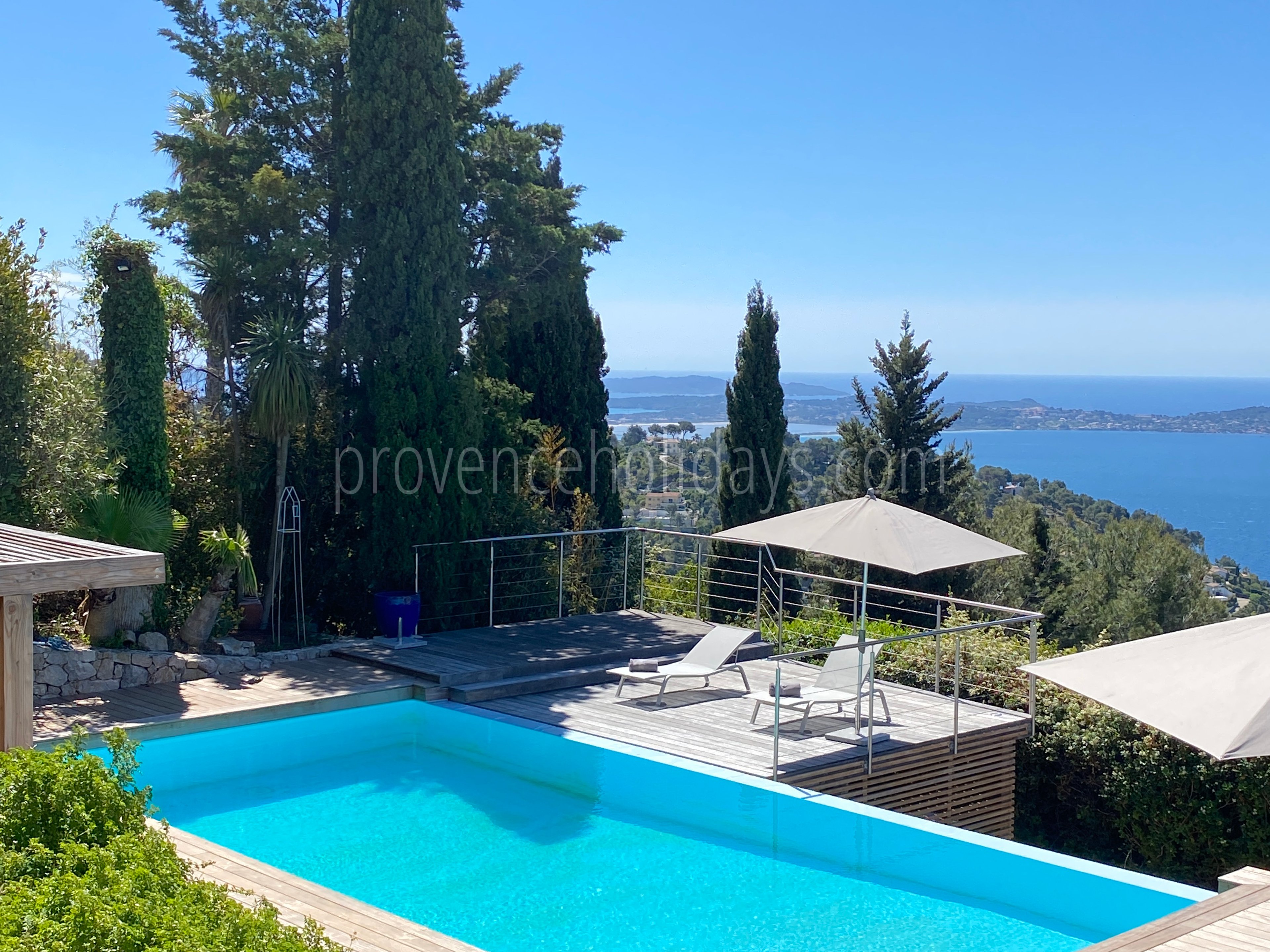 26 - Villa du Var: Villa: Pool
