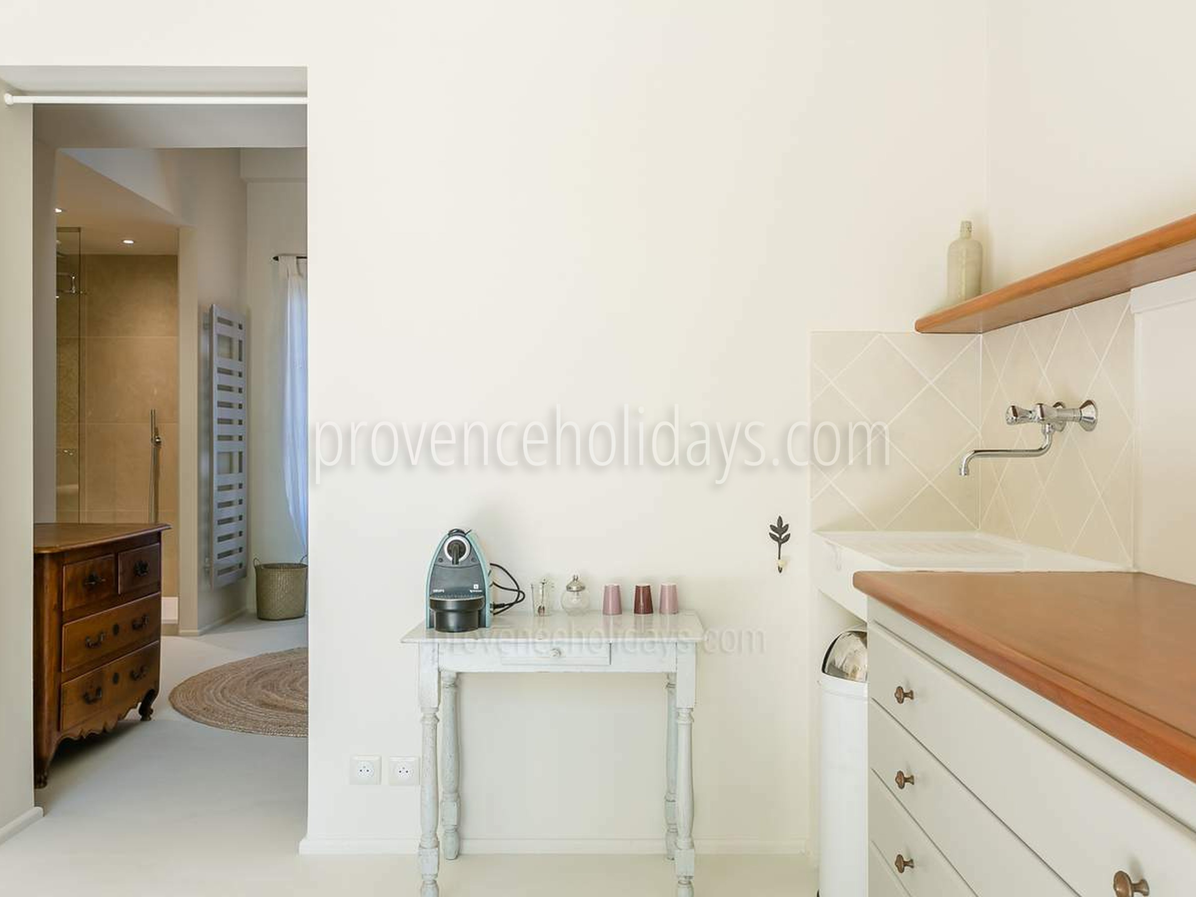 19 - Mas de St Roch: Villa: Interior