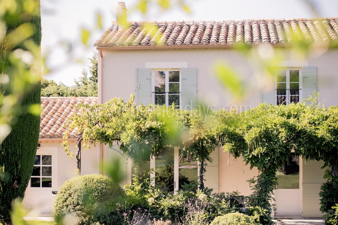 5 - Mas Joliette: Villa: Exterior