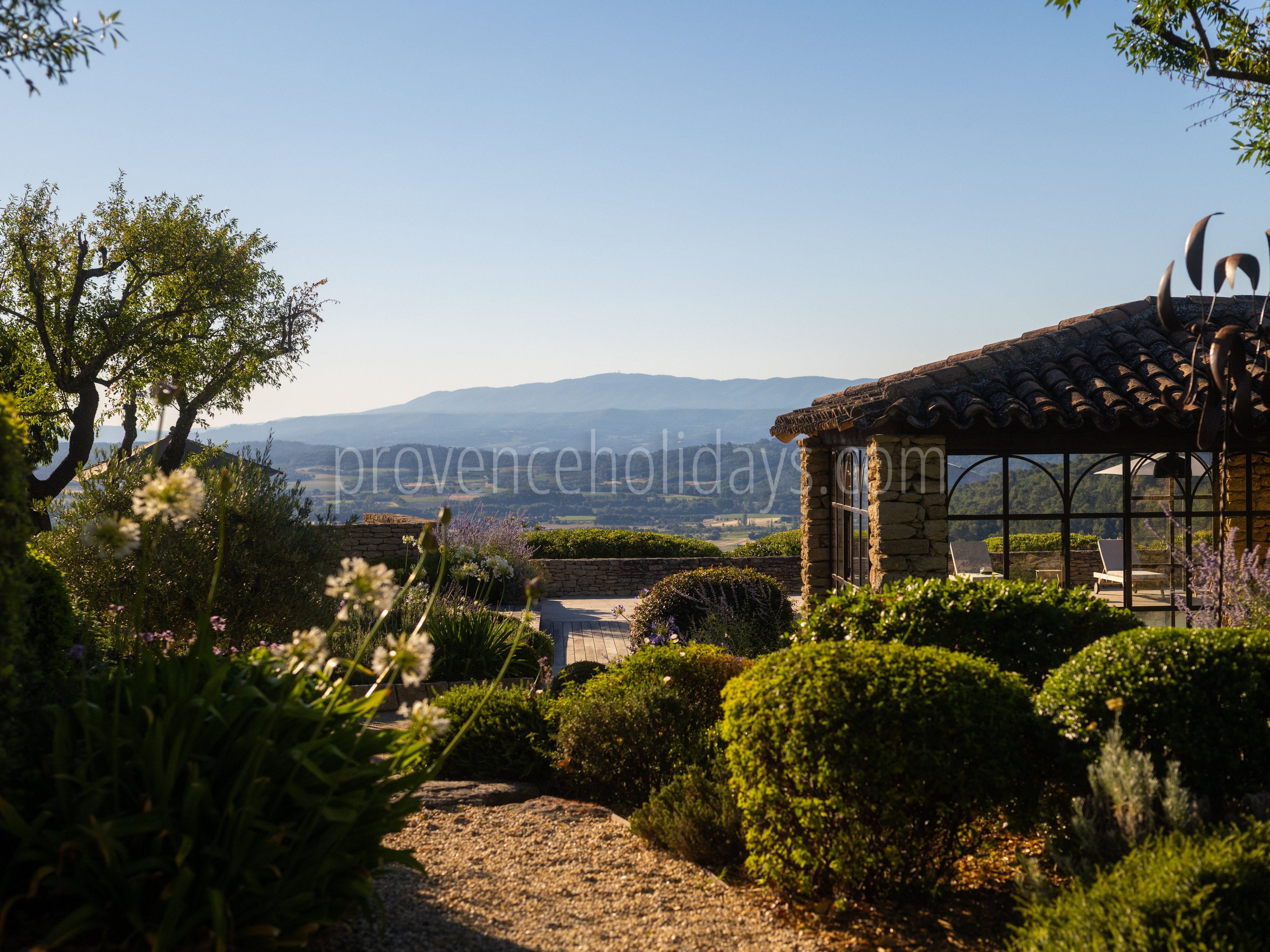 31 - La Bastide Sainte Croix: Villa: Exterior