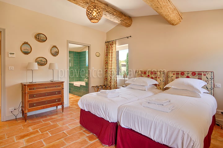 18 - Maison Eygalières: Villa: Bedroom