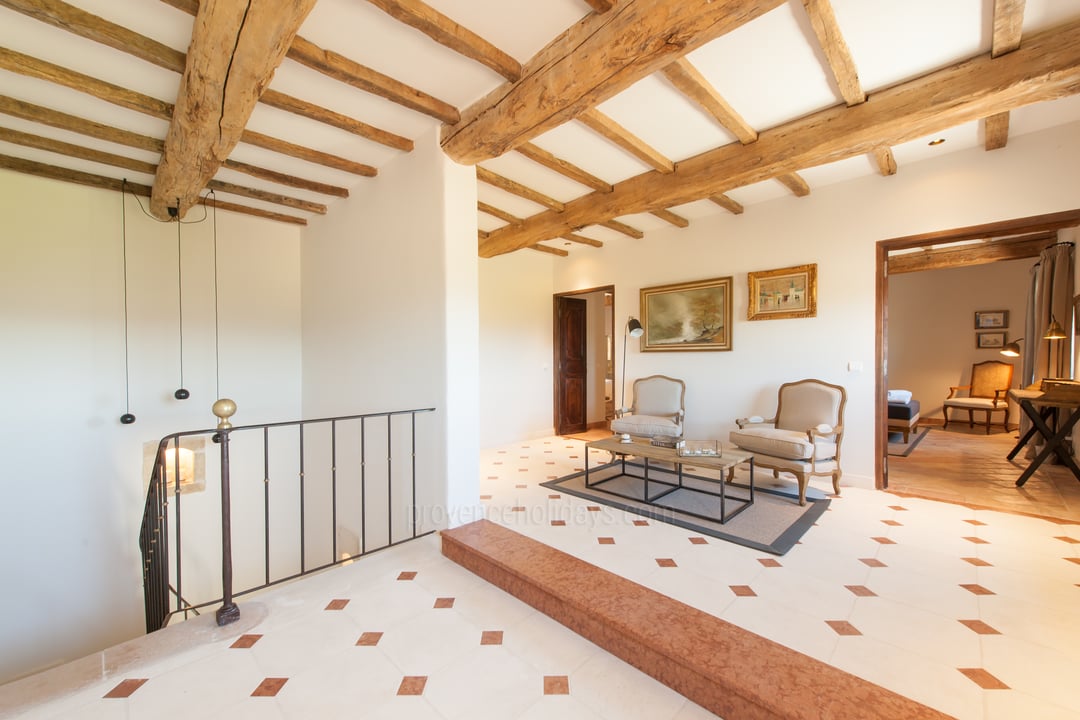 53 - Le Mas de Goult (24): Villa: Interior