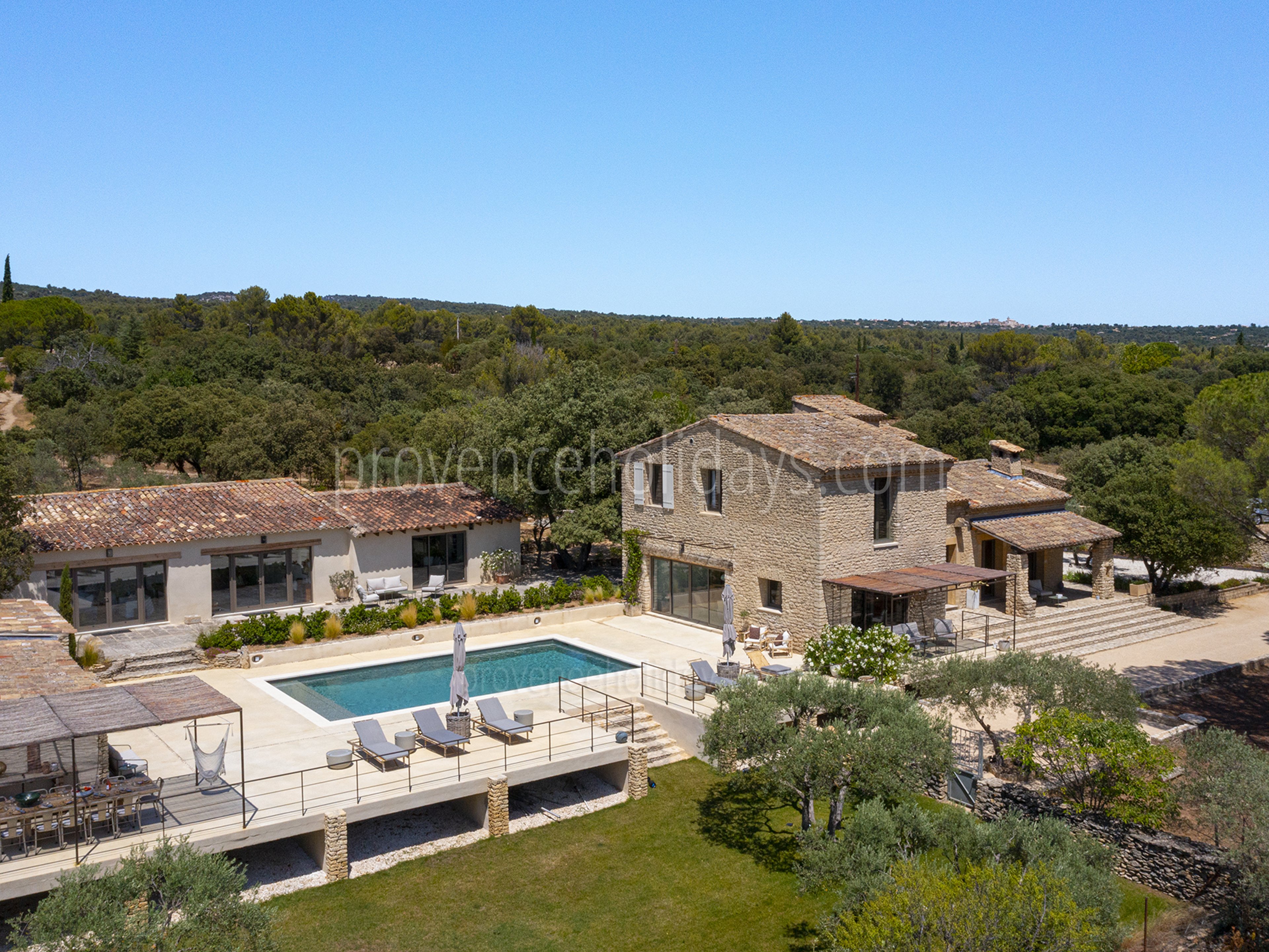14 - Escapade en Luberon: Villa: Exterior