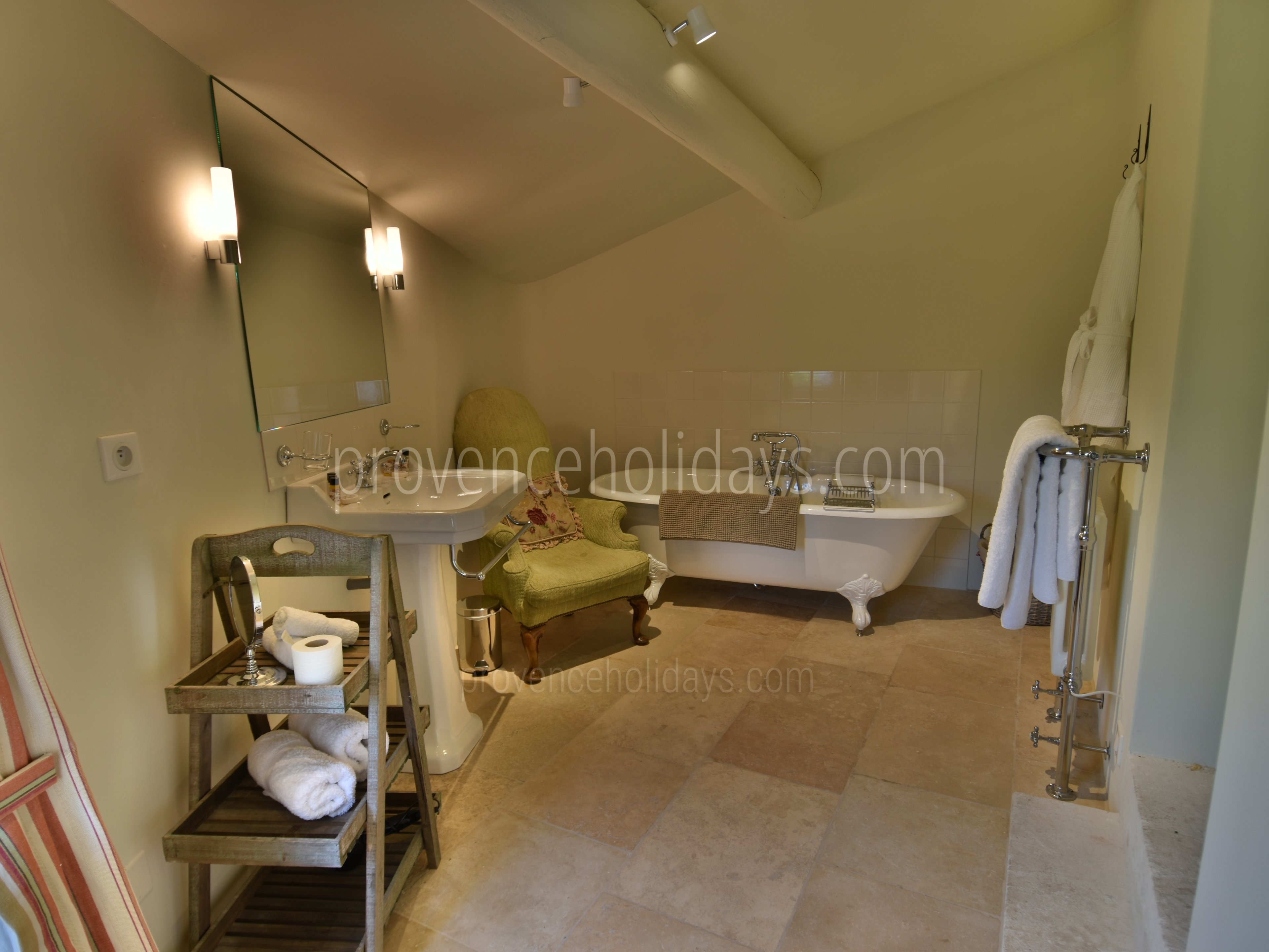 23 - Chez Emile: Villa: Bathroom