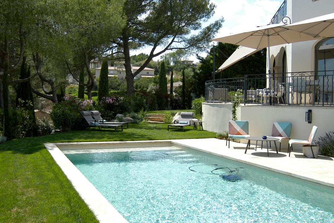 3 - Villa des Pins: Villa: Pool