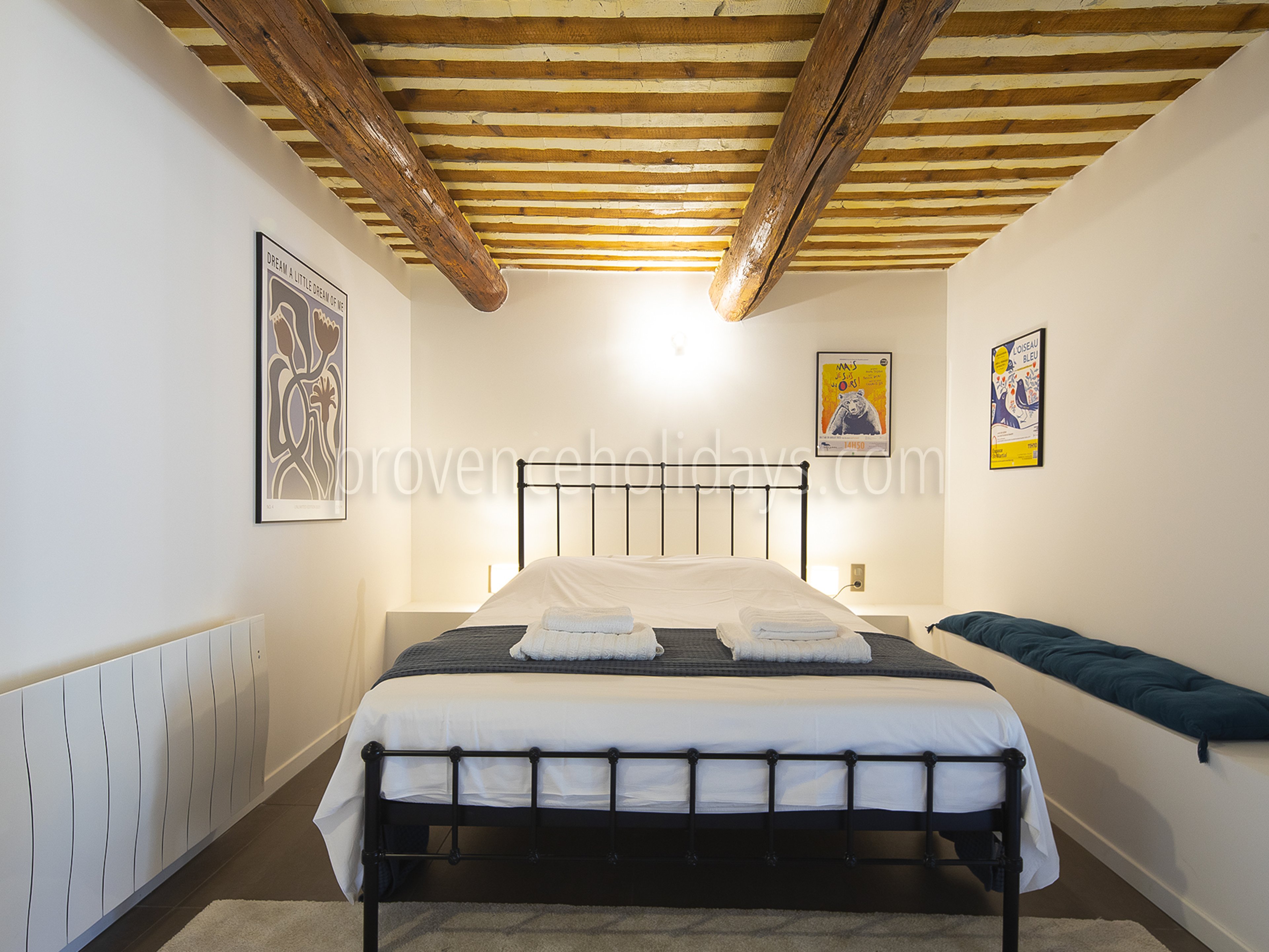 8 - Mas de la Lône: Villa: Bedroom 1