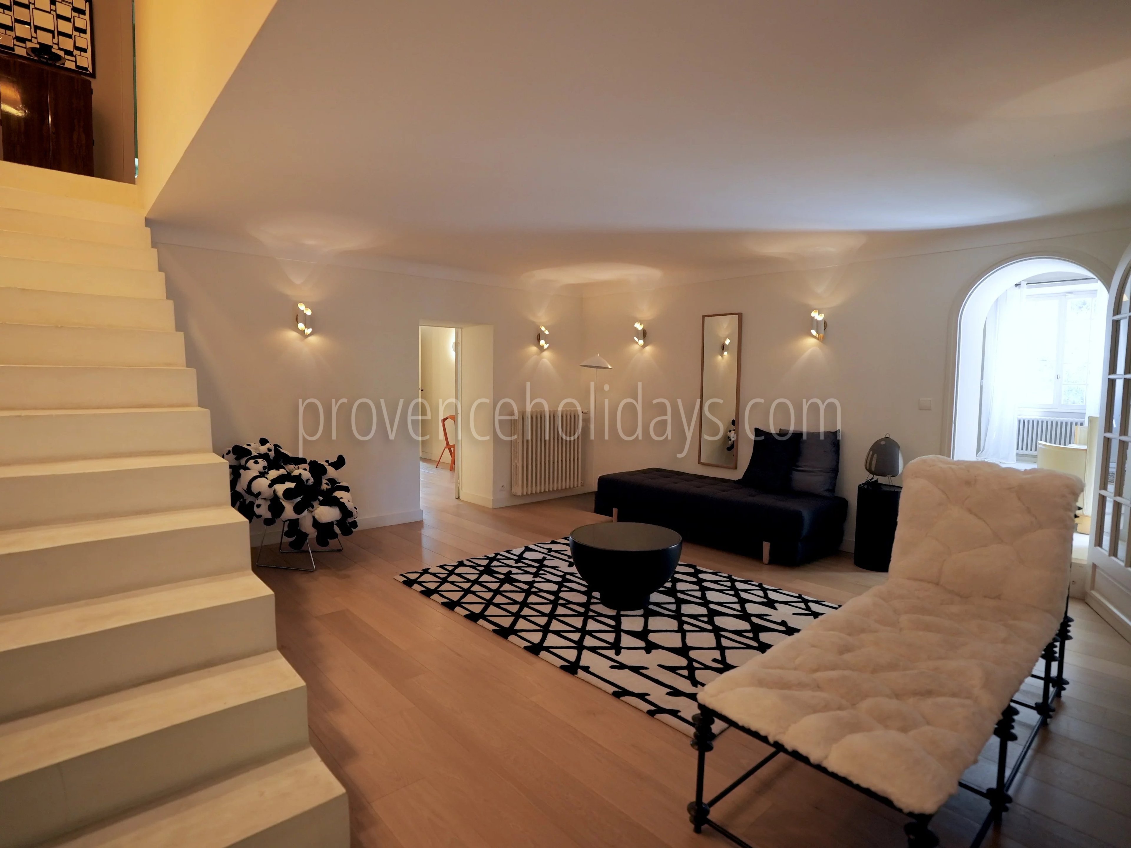 23 - Stone estate in Eygalières: Villa: Interior