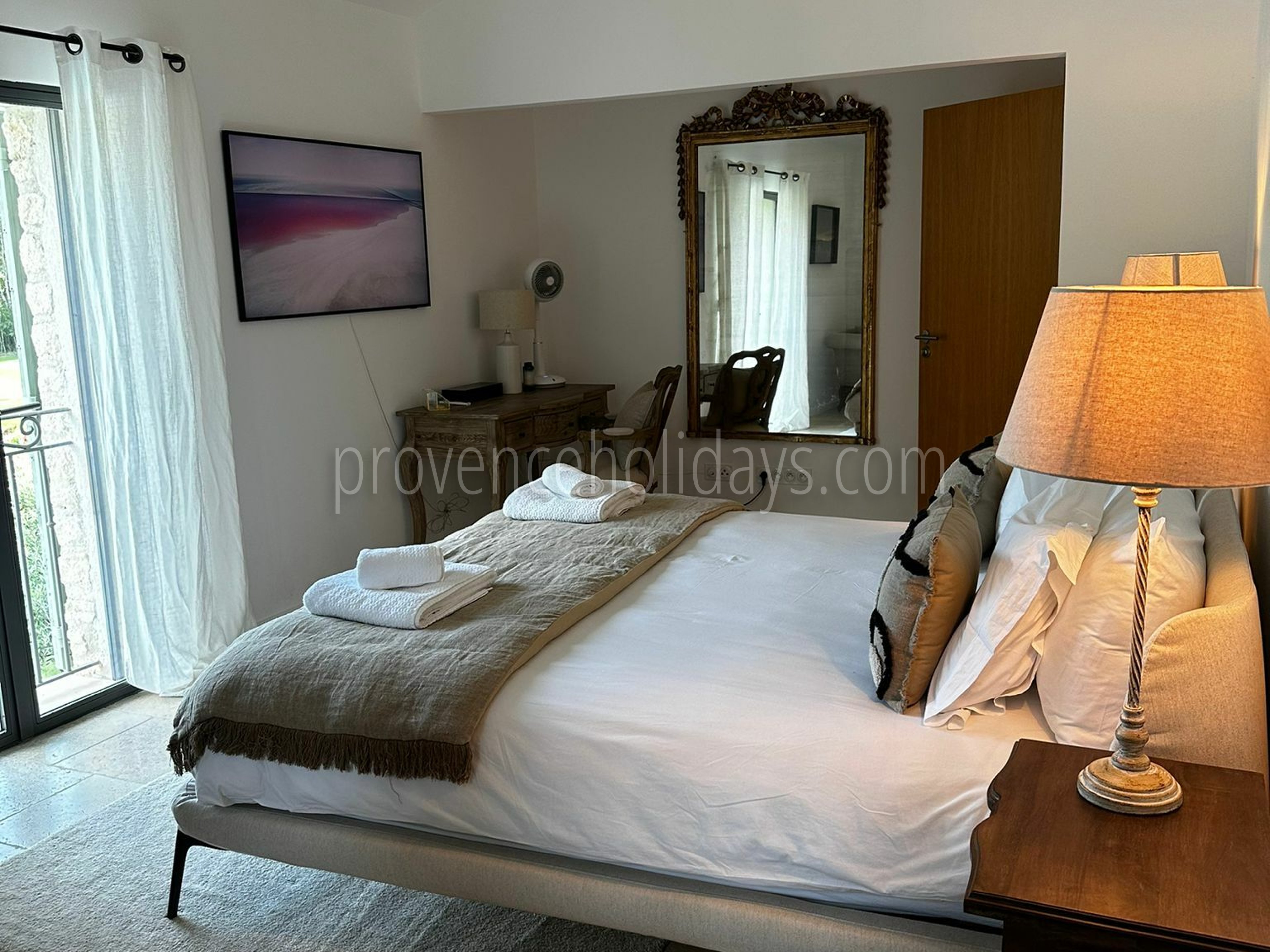 54 - Mas du Carlet: Villa: Bedroom
