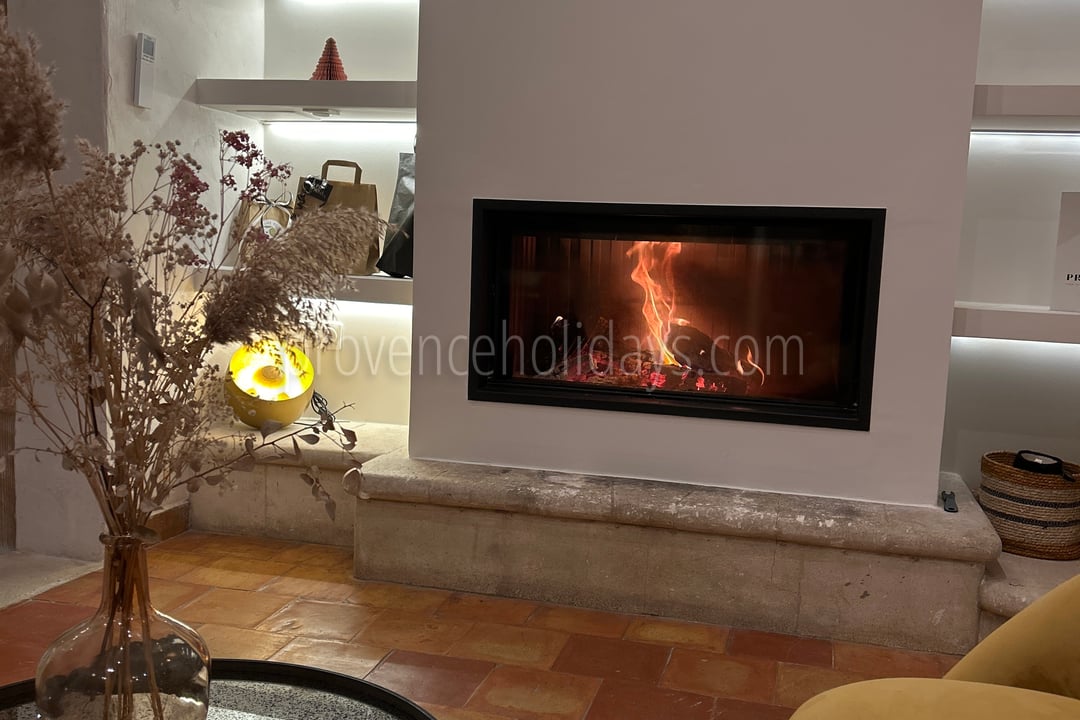 6 - Mas du Rosier: Villa: Interior