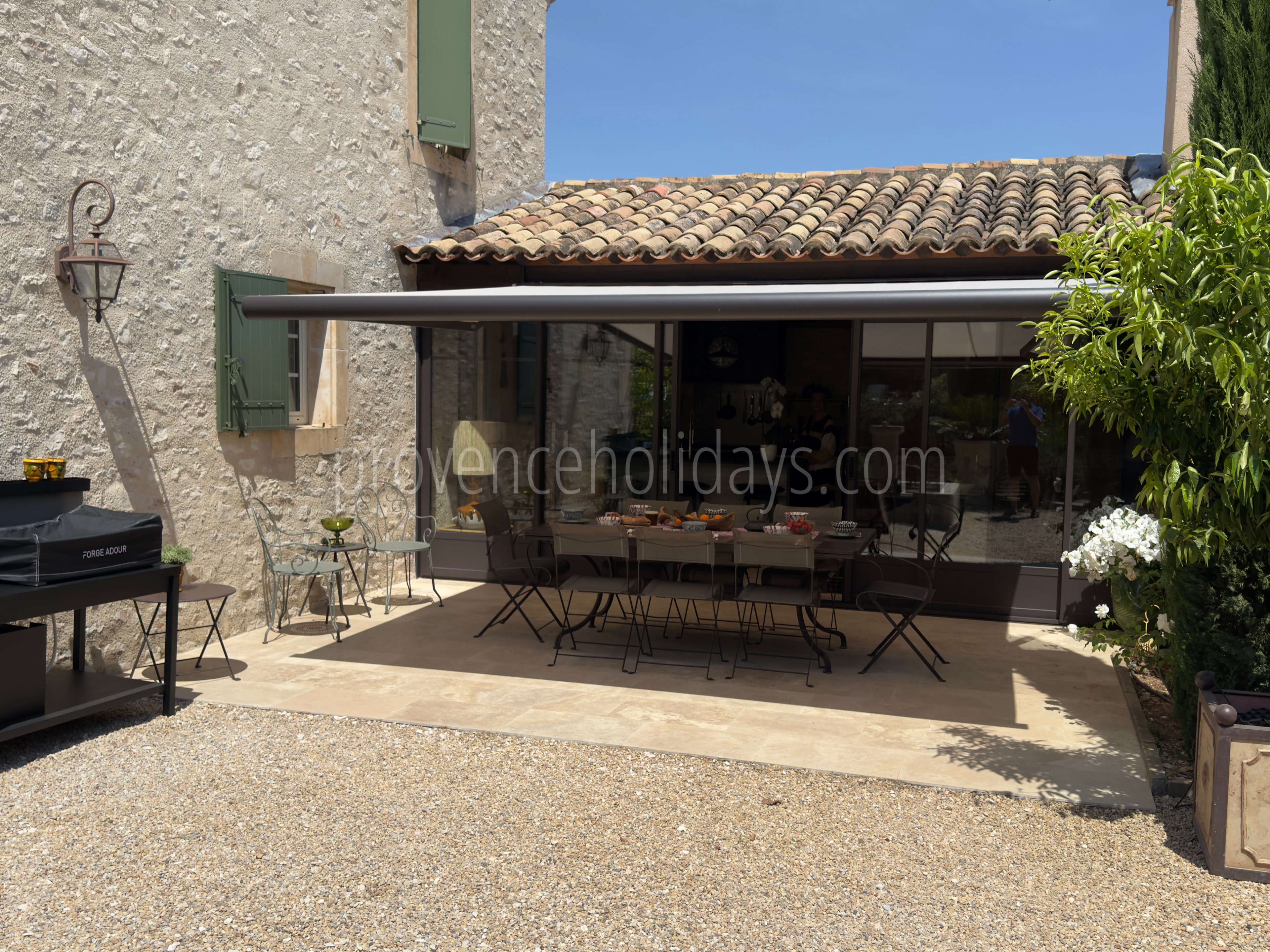 89 - Le Mas de la Cabro: Villa: Exterior