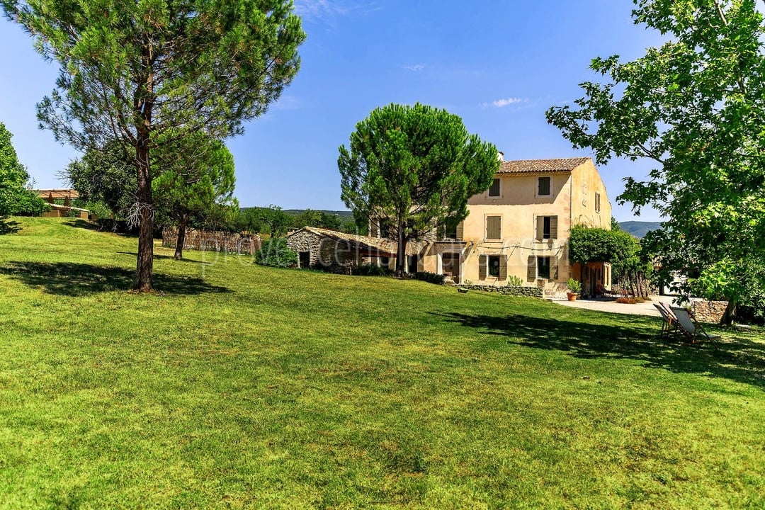 15 - La Bastide des Sources: Villa: Exterior