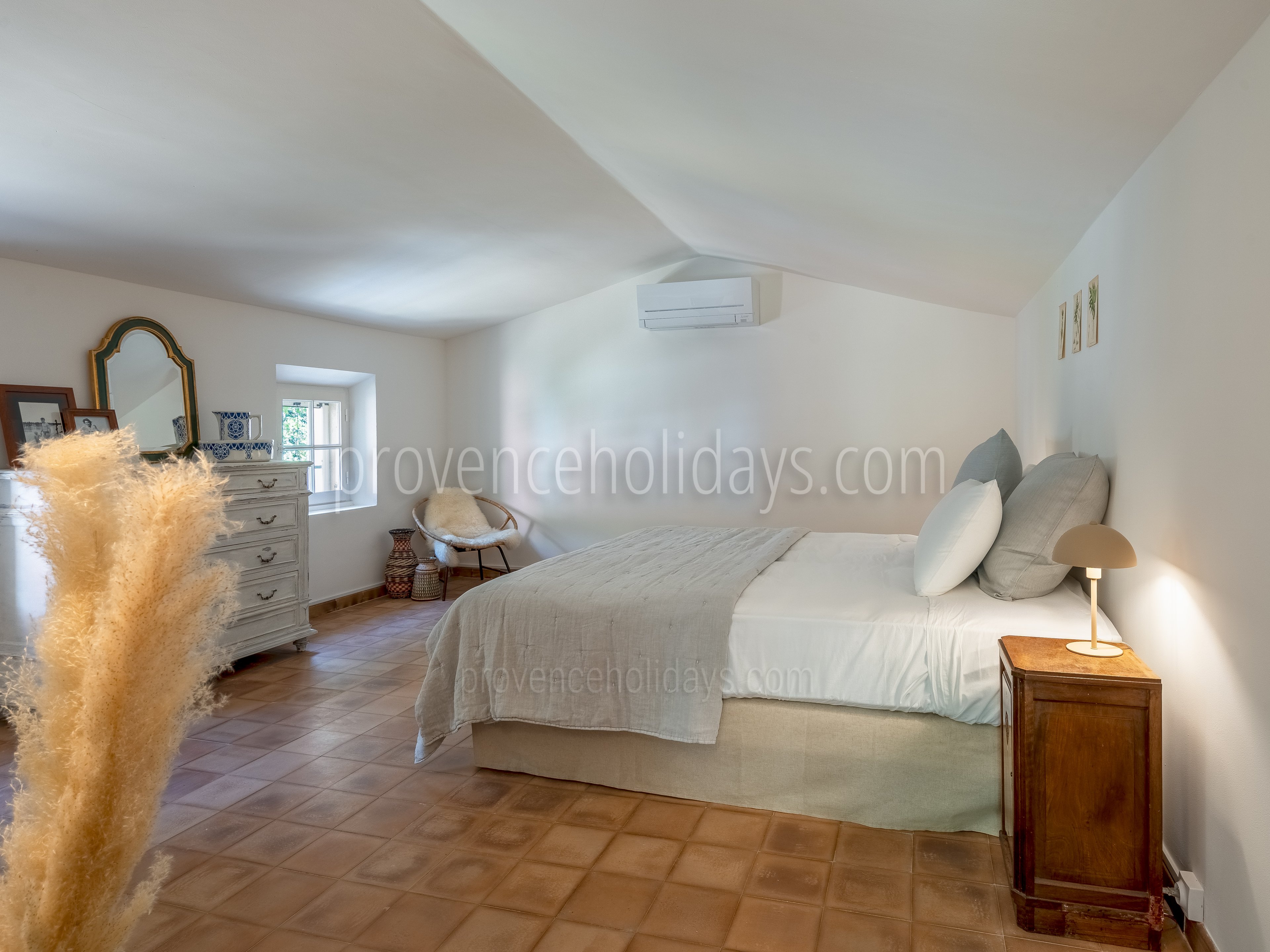 4 - Les Maisons de Saignon: Villa: Bedroom