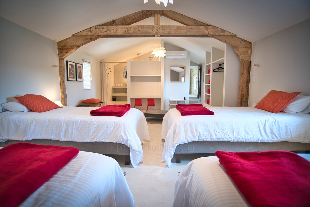 31 - Bastide du Lavoir: Villa: Bedroom
