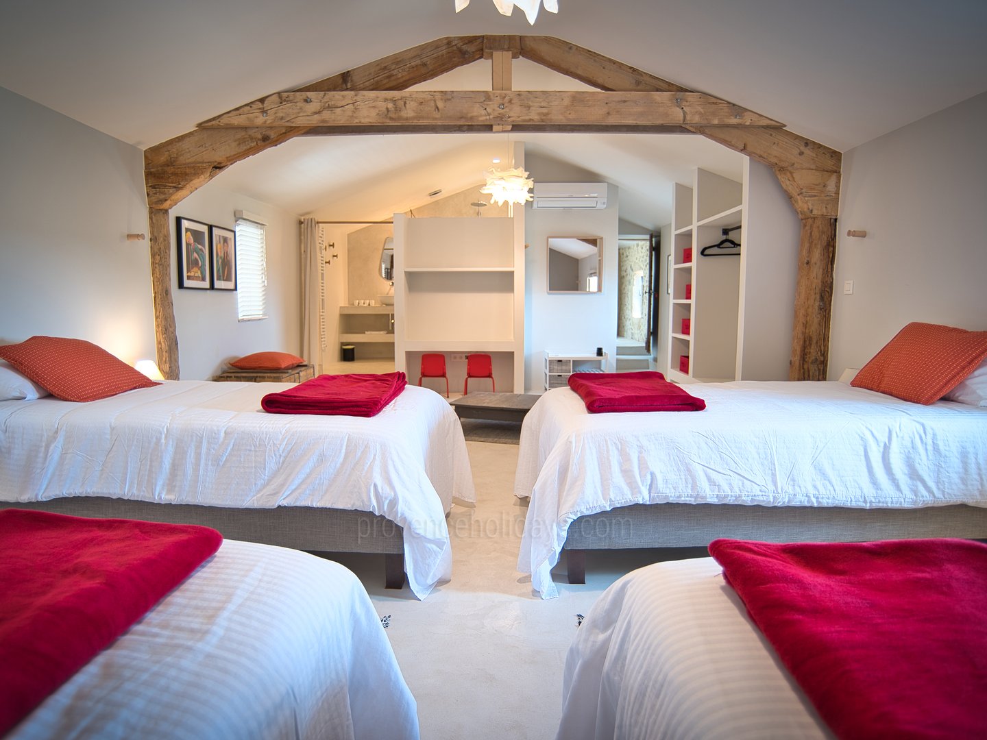 31 - Bastide du Lavoir: Villa: Bedroom