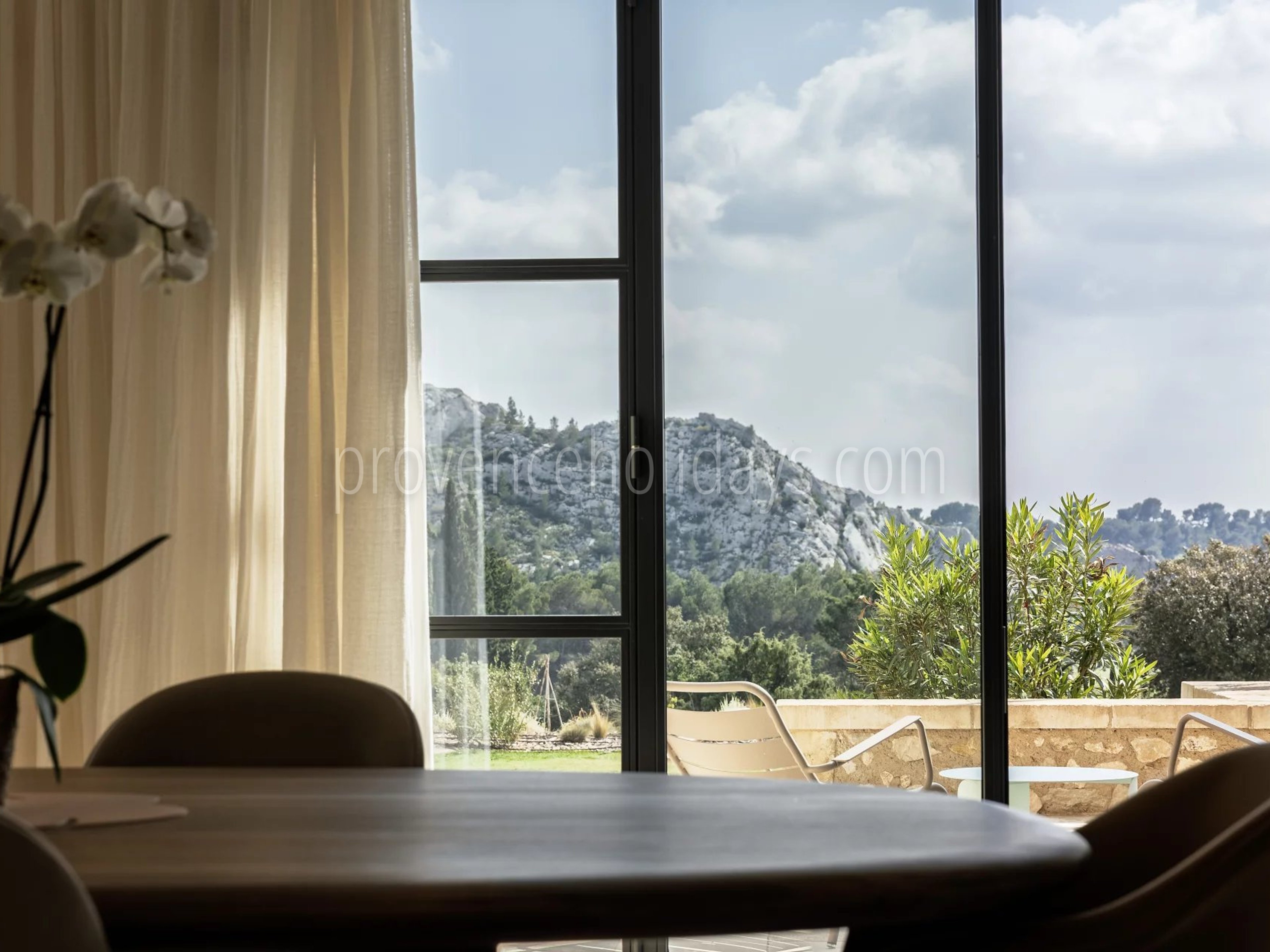 8 - Le Loup des Alpilles: Villa: Interior