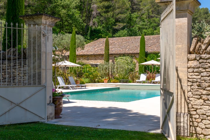 11 - Le Mas de Goult (24): Villa: Pool