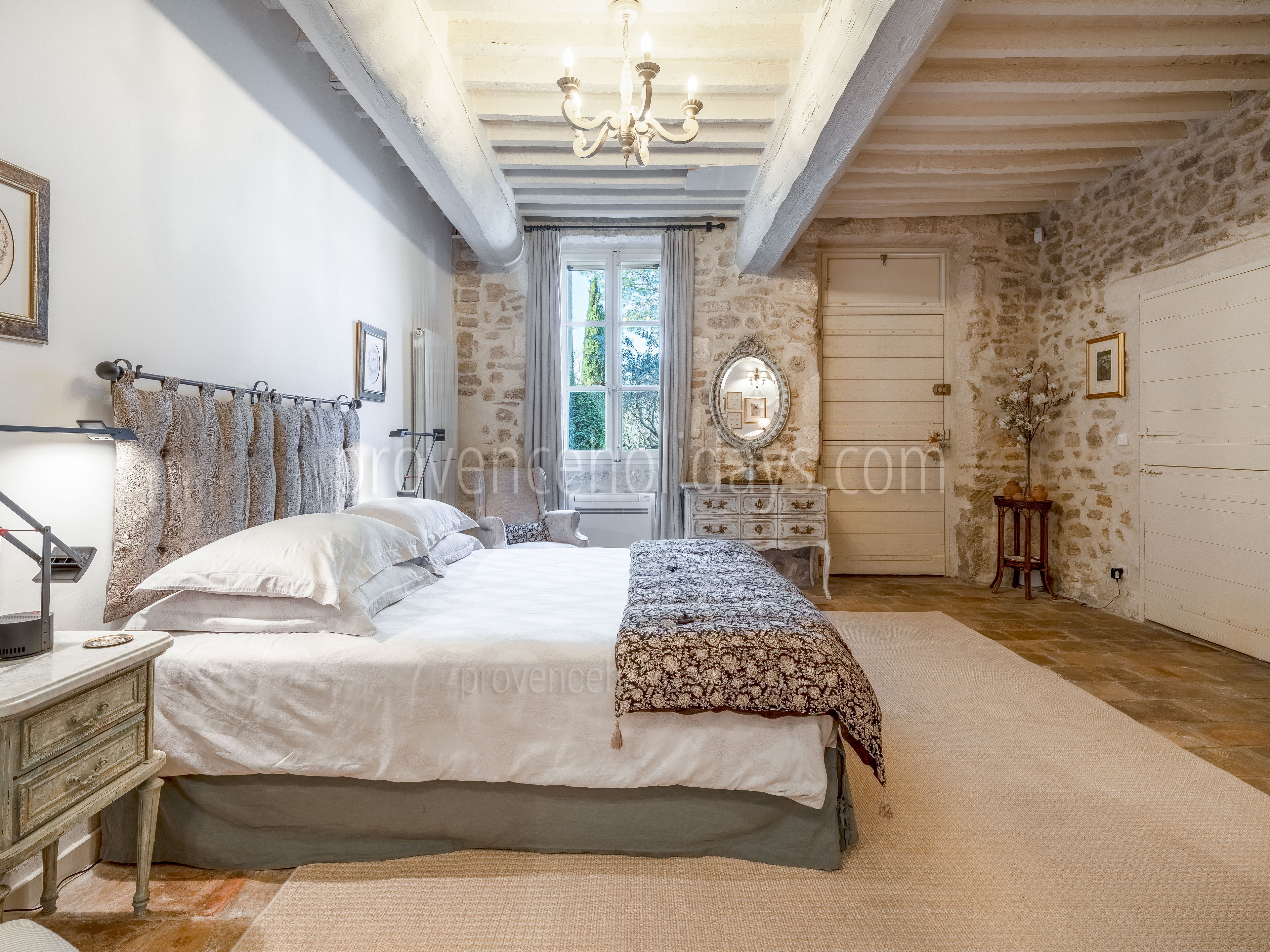 35 - L\'Écrin de Lagnes: Villa: Bedroom