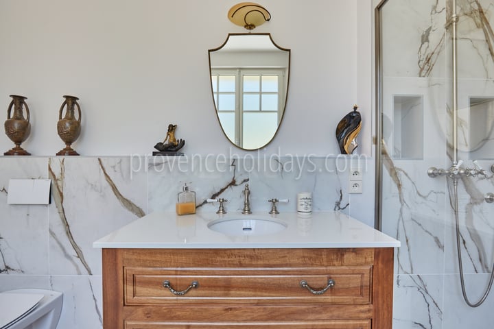 48 - Le Reflet d\'Aix: Villa: Bathroom 2