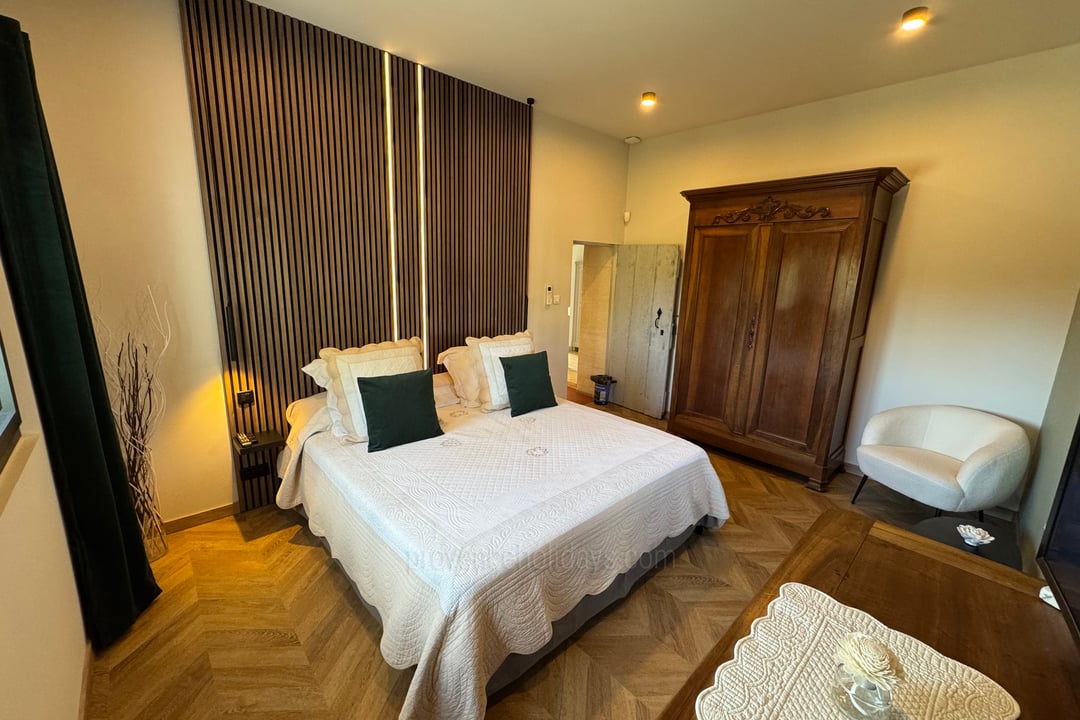 40 - Mas de l\'Oiseau: Villa: Bedroom