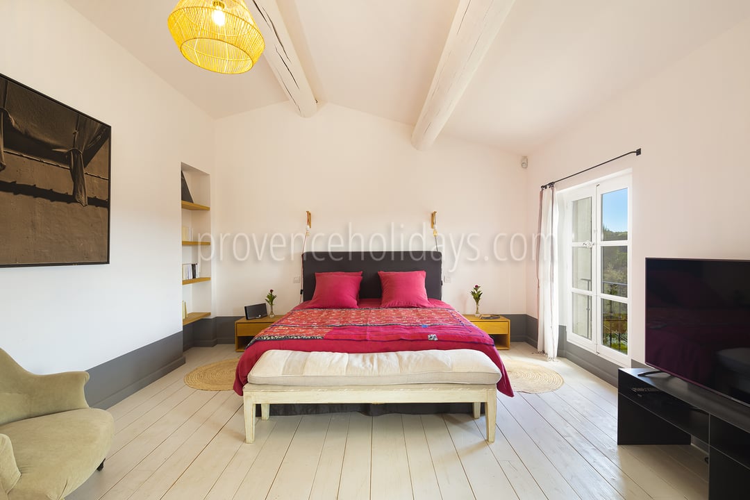19 - Mas des Cyprès: Villa: Bedroom