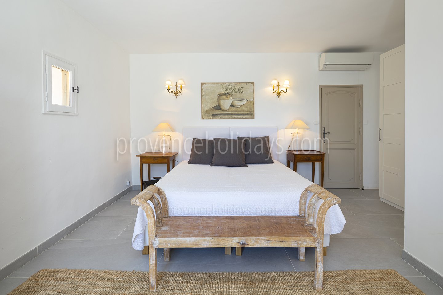 54 - Mas de Gordes: Villa: Bedroom