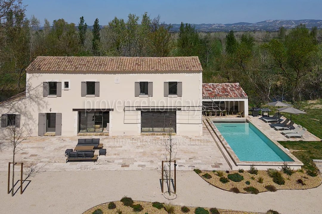 14 - Mas du Canal: Villa: Exterior