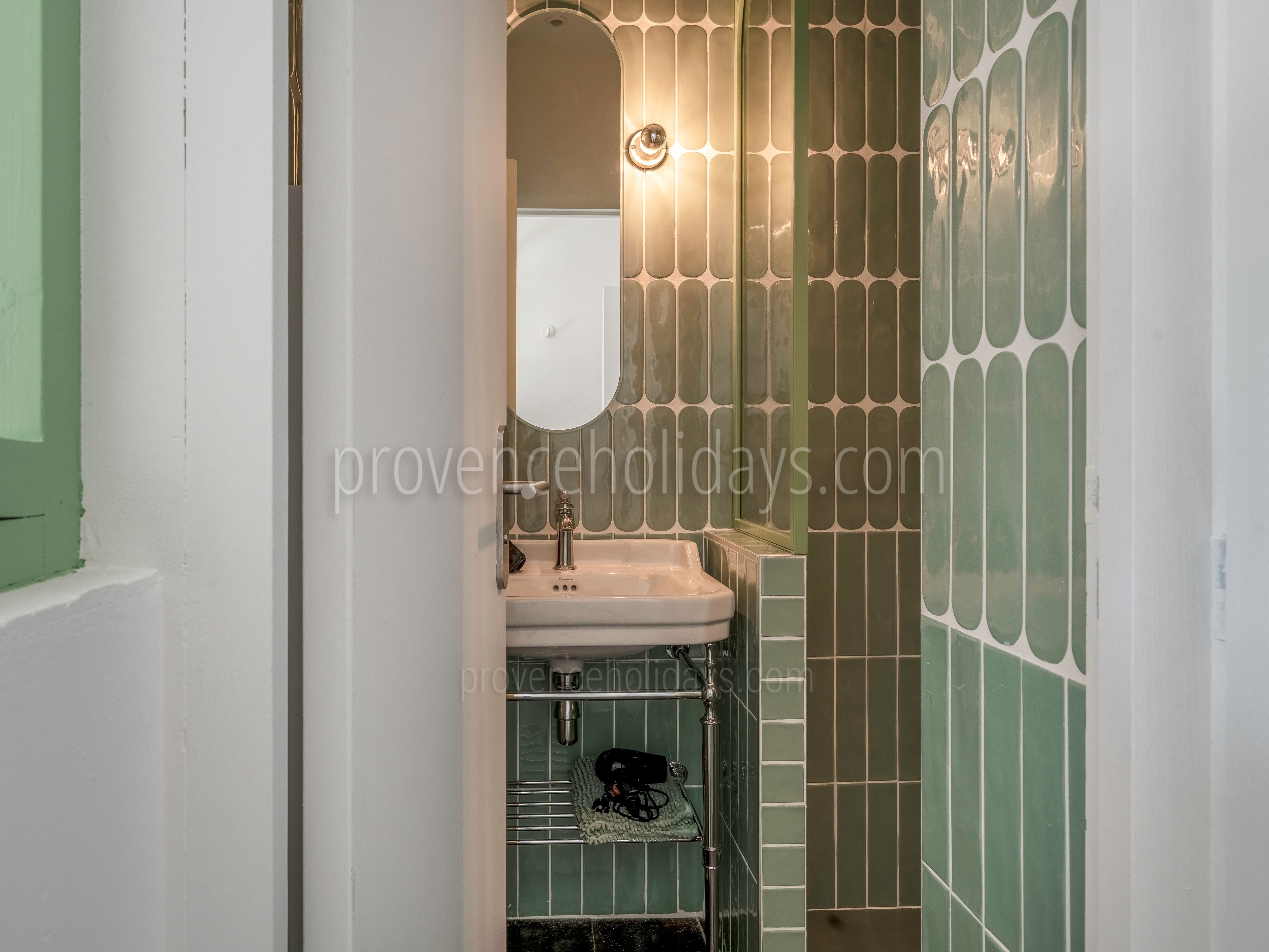 36 - Le Moulin de Gordes: Villa: Bathroom