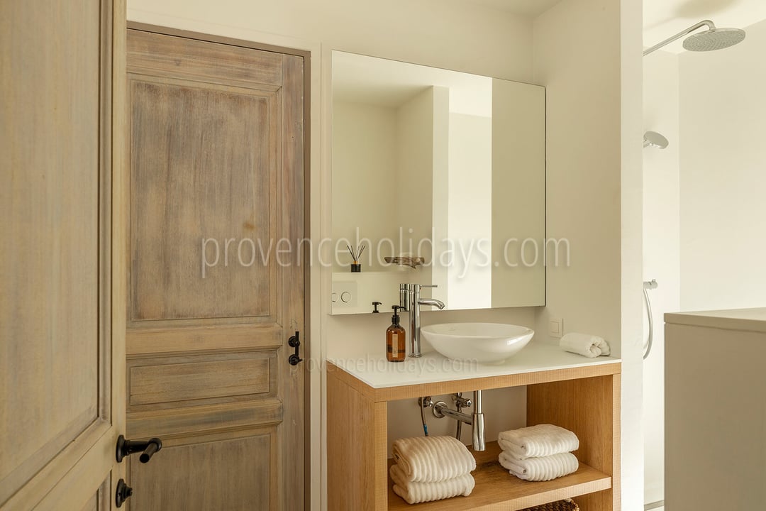 35 - Villa Saint Roch: Villa: Bathroom