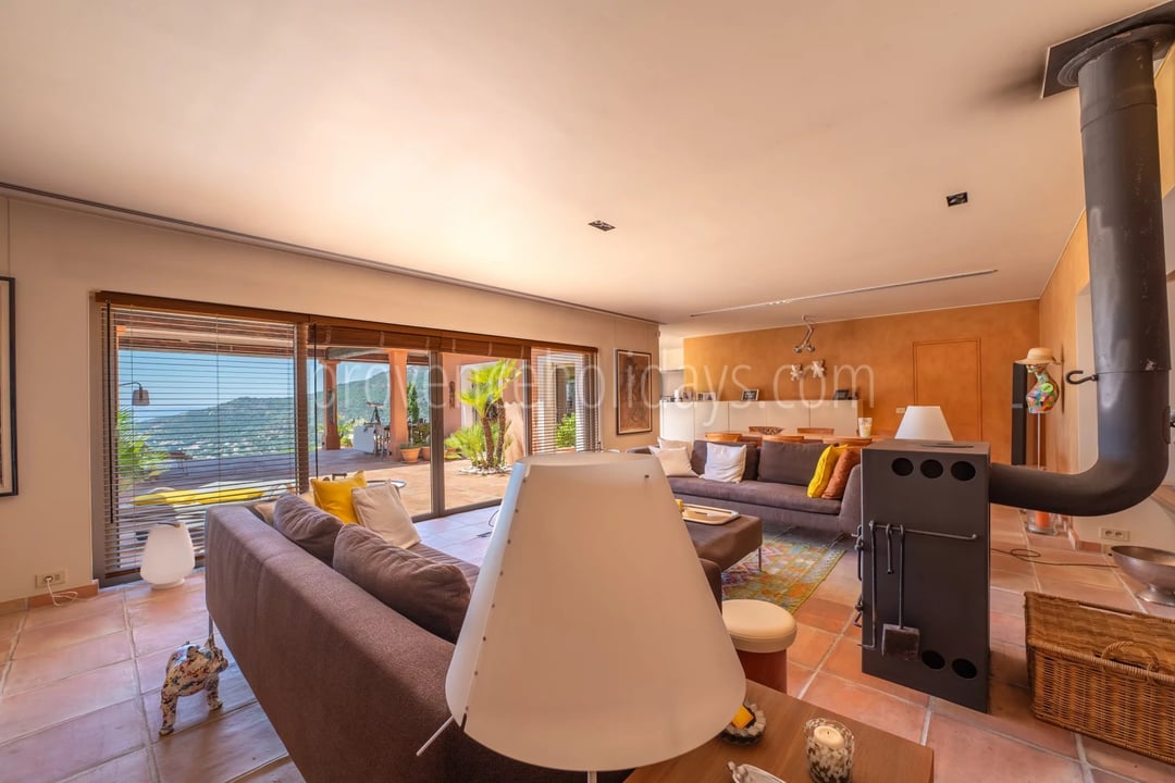 16 - Zeitgenössische Villa in Rayol-Canadel-sur-Mer: Villa: Interior