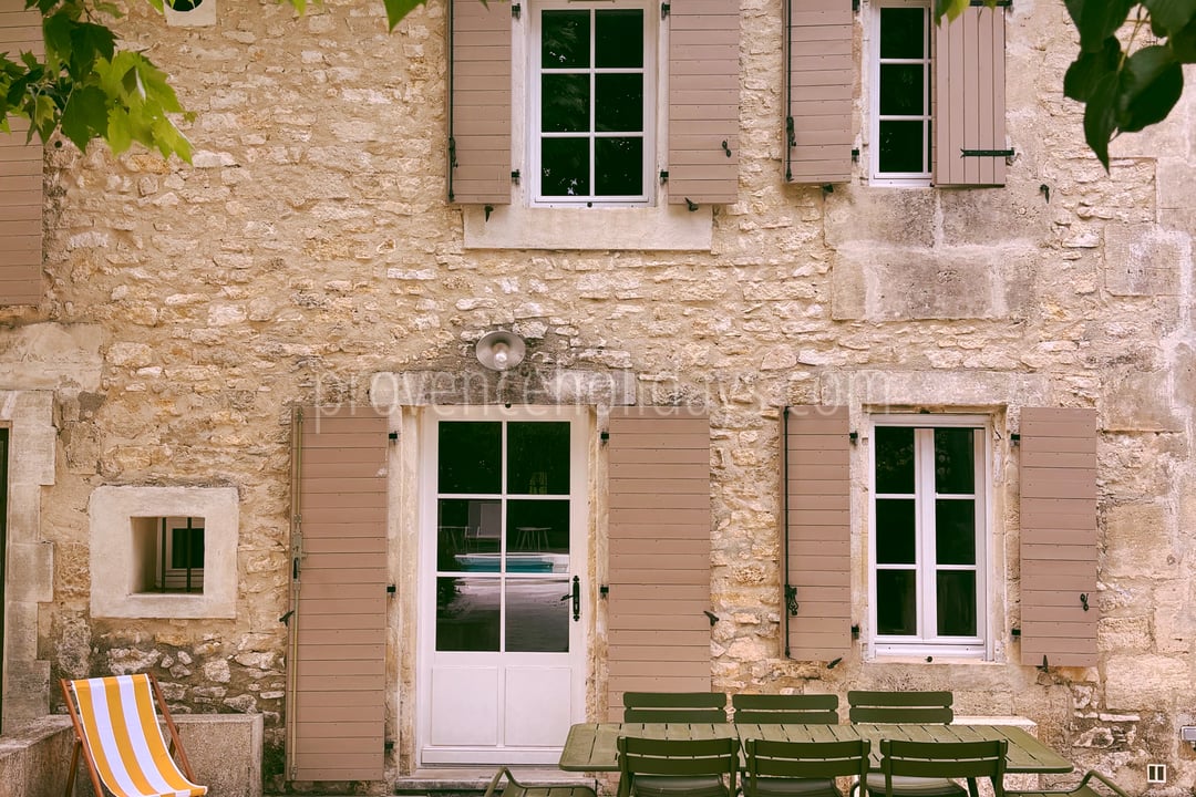 21 - Mas Vigueirat: Villa: Exterior