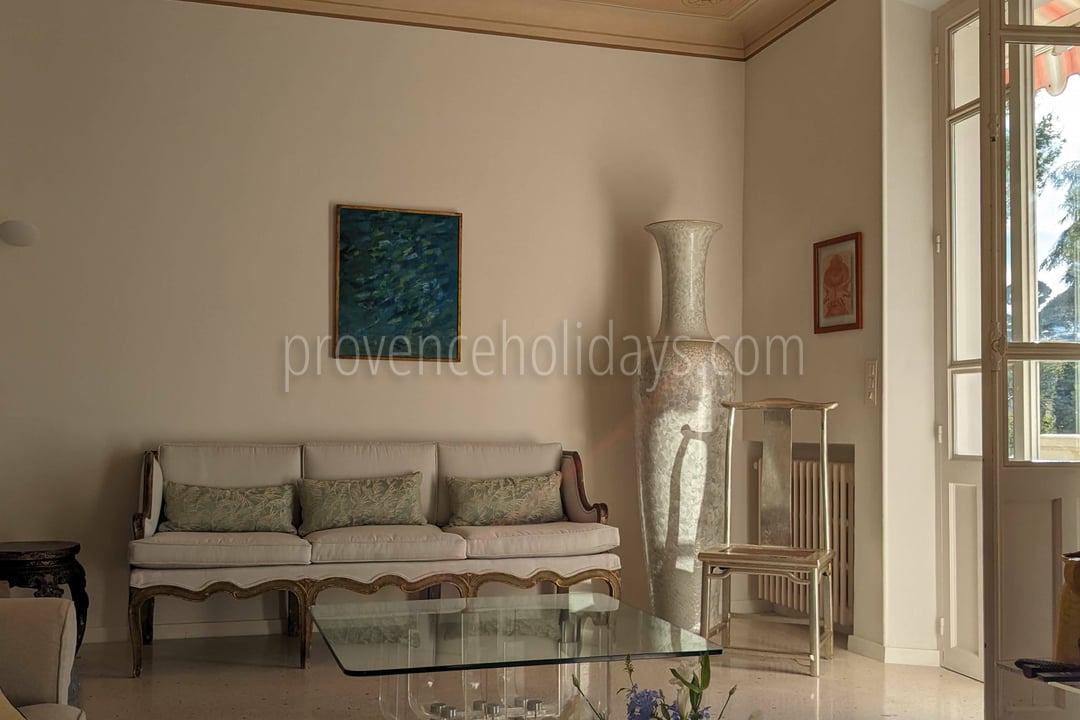37 - Villa Cap d\'Antibes: Villa: Interior