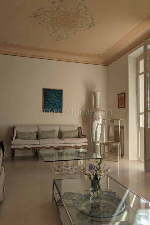 37 - Villa Cap d\'Antibes: Villa: Interior