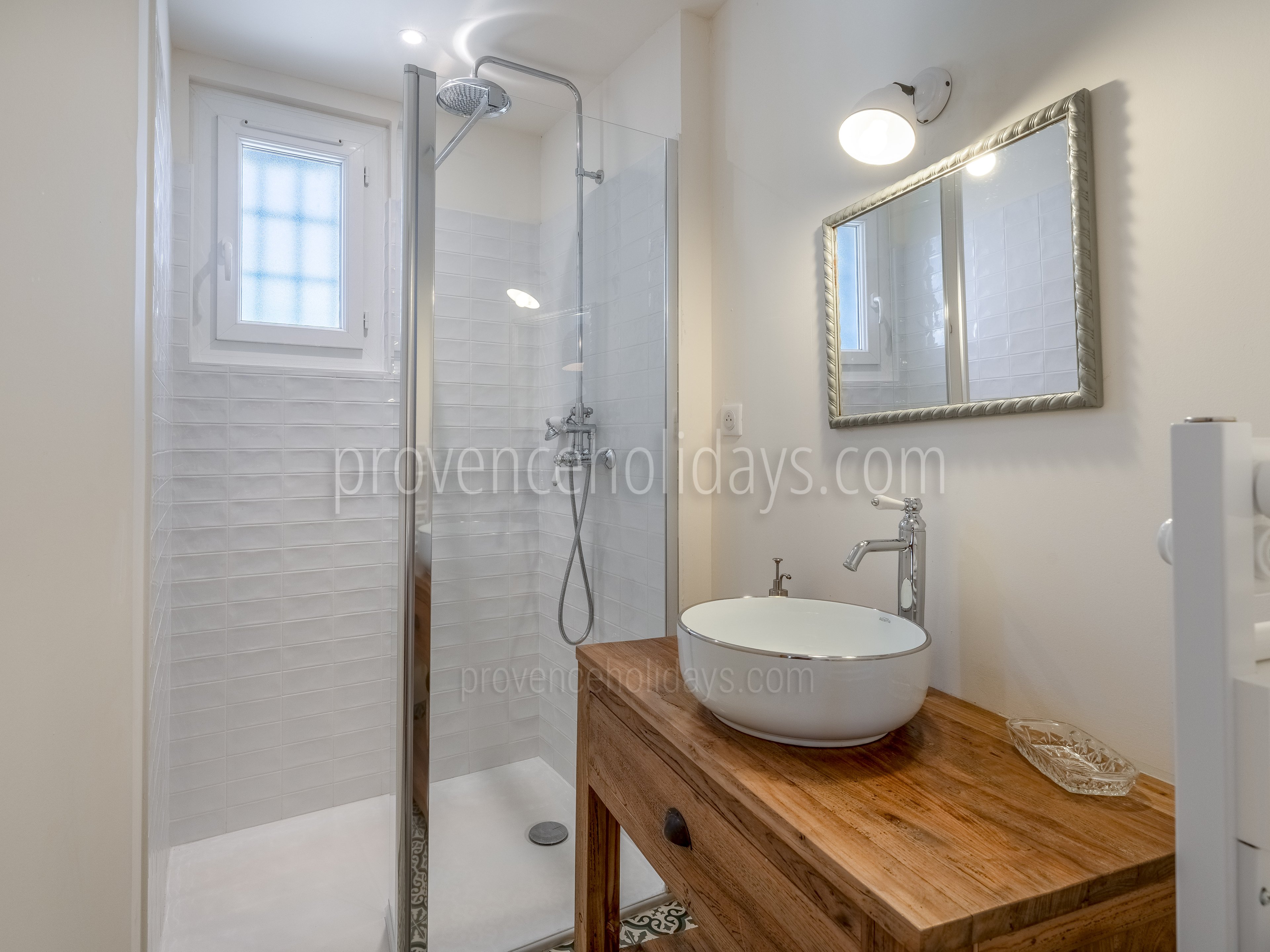28 - Maison du Grès: Villa: Bathroom