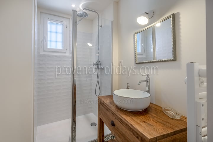 28 - Maison du Grès: Villa: Bathroom