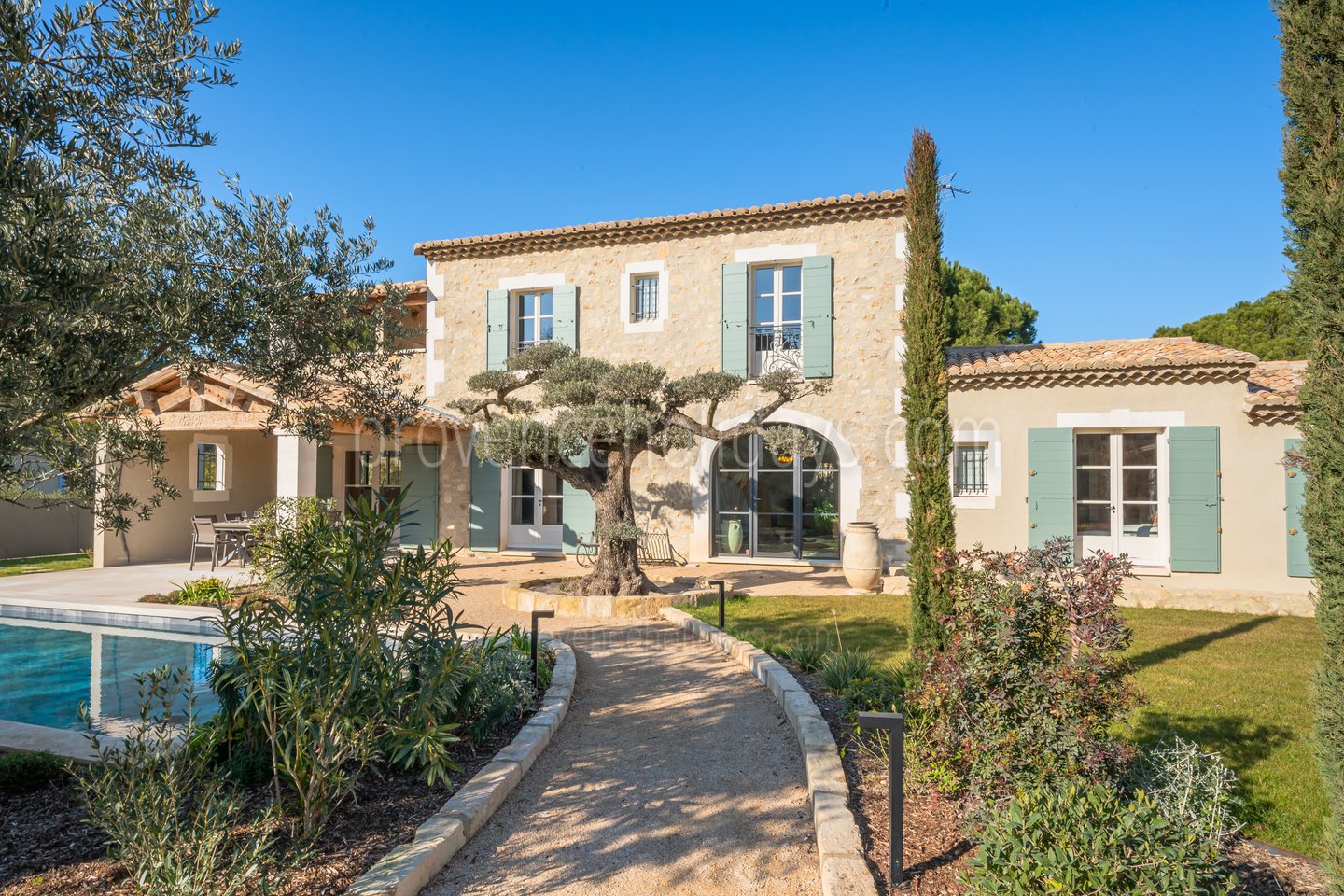 1 - Mas Lucie: Villa: Exterior