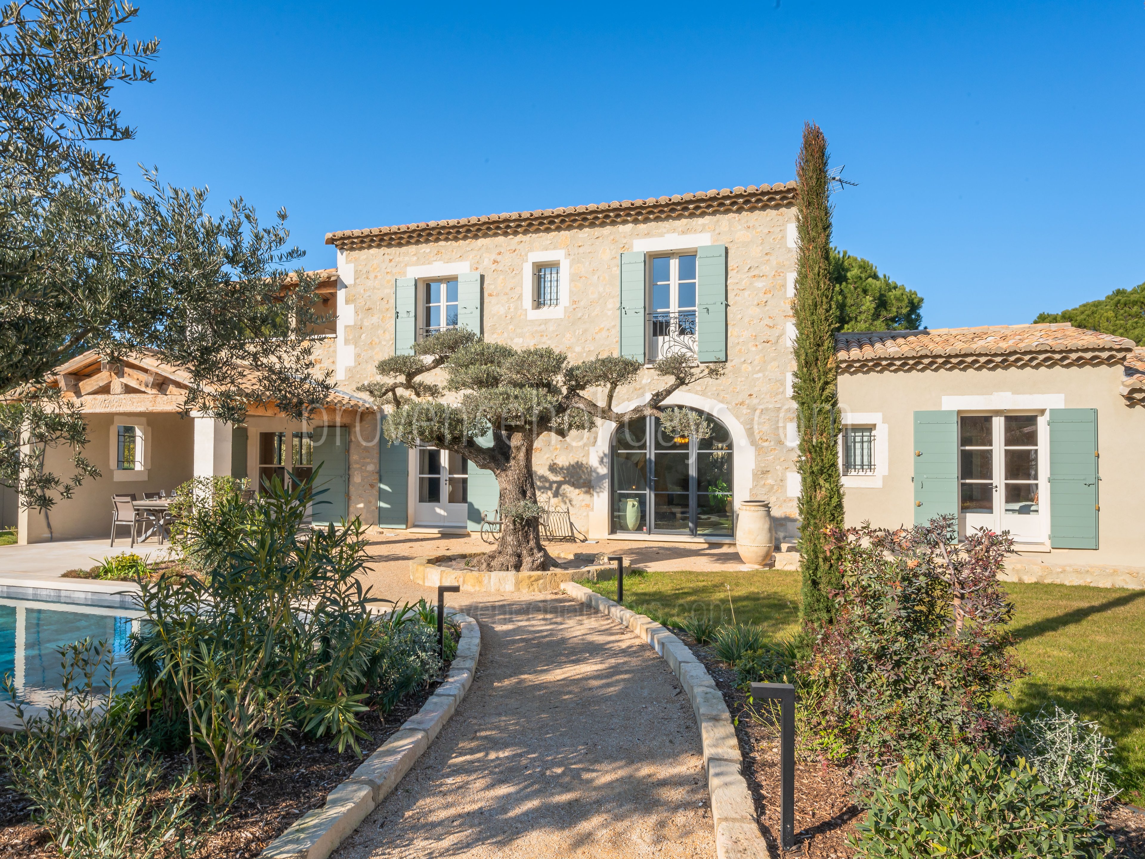 1 - Mas Lucie: Villa: Exterior