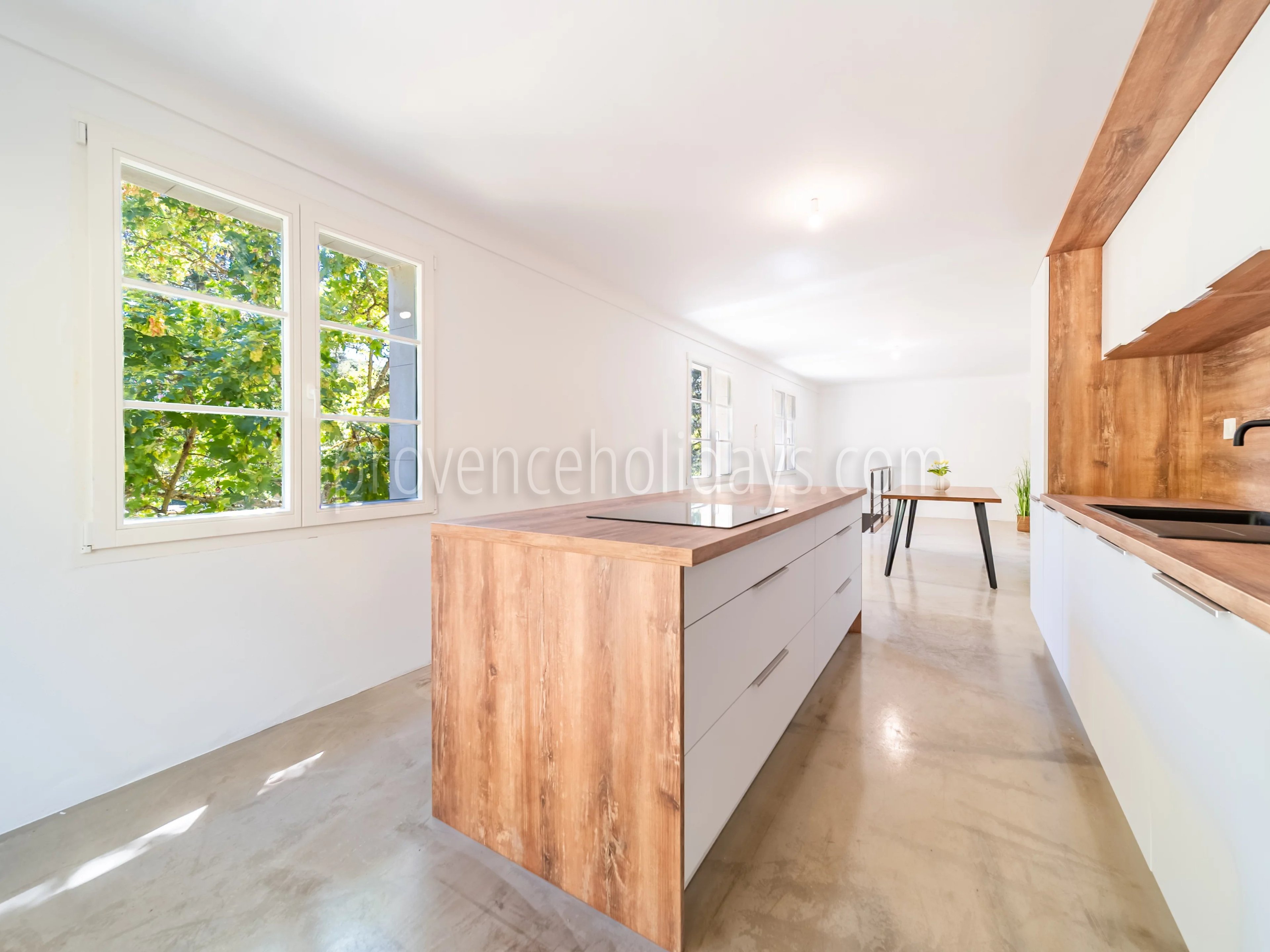 10 - Characterful house in Bonnieux: Villa: Interior