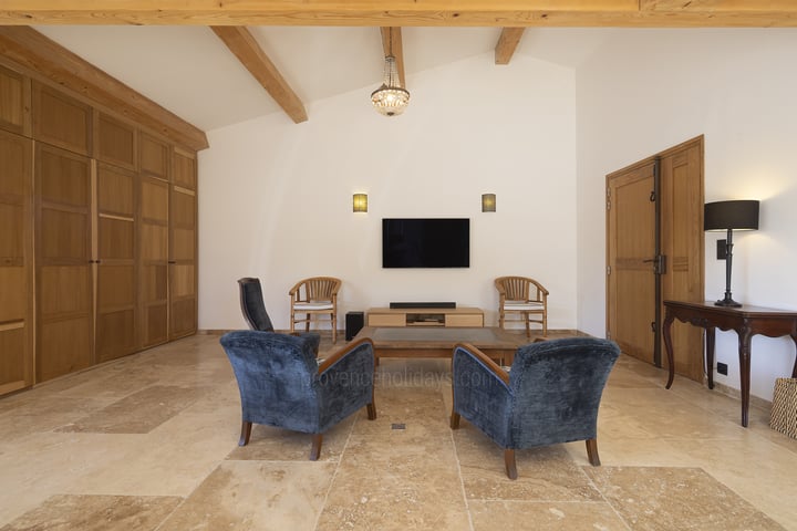 11 - Domaine des Vaines: Villa: Interior