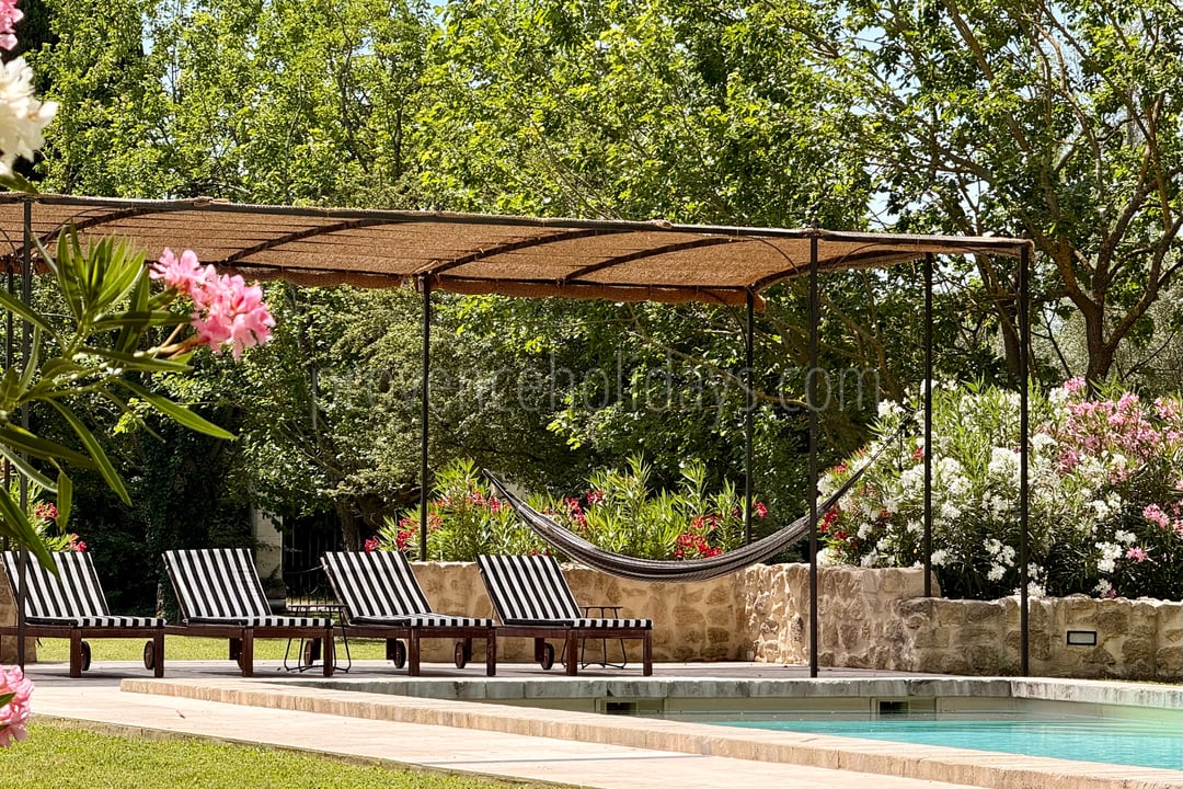 48 - Le Mas d\'Entraigues: Villa: Pool