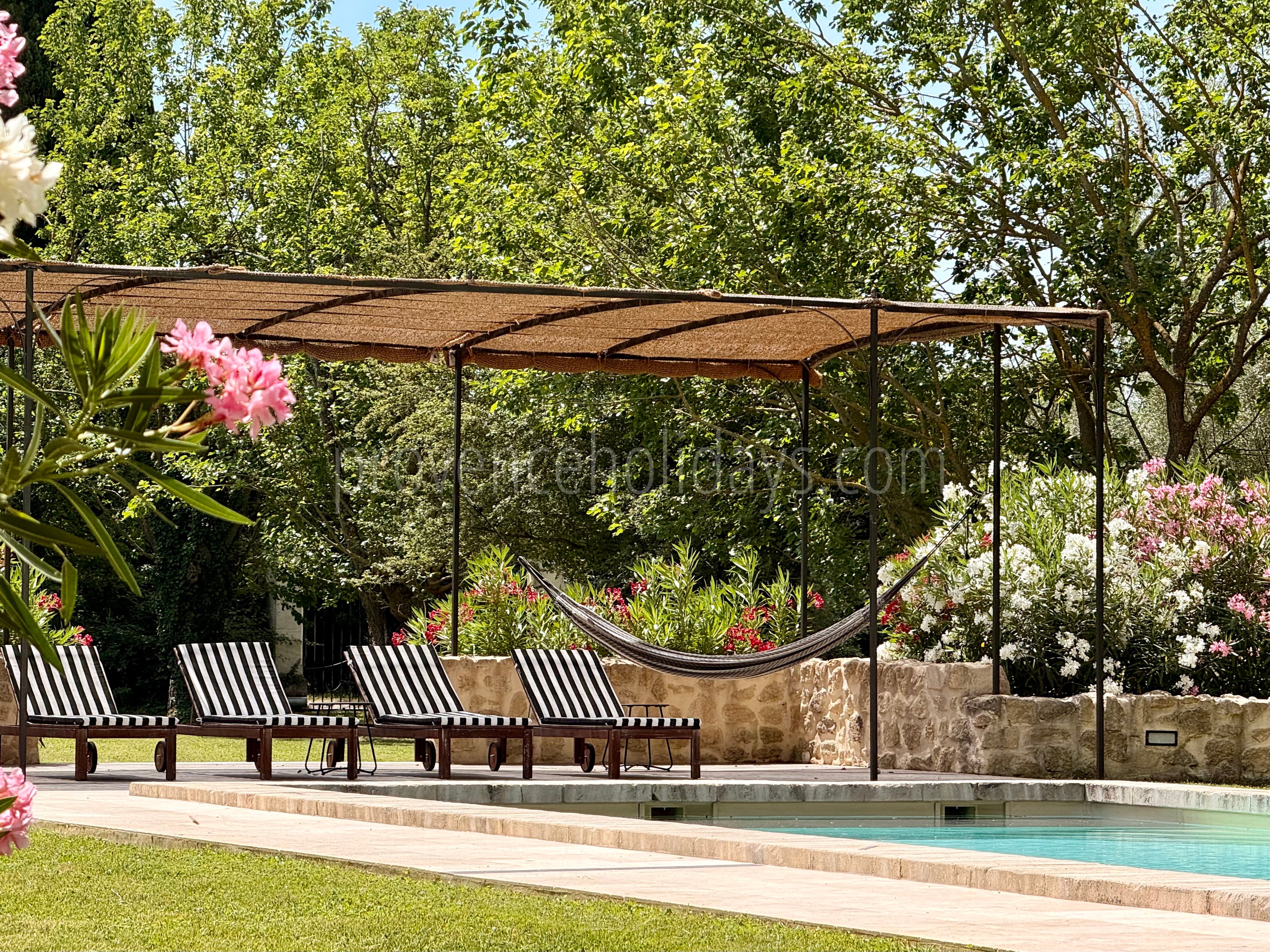 48 - Le Mas d\'Entraigues: Villa: Pool