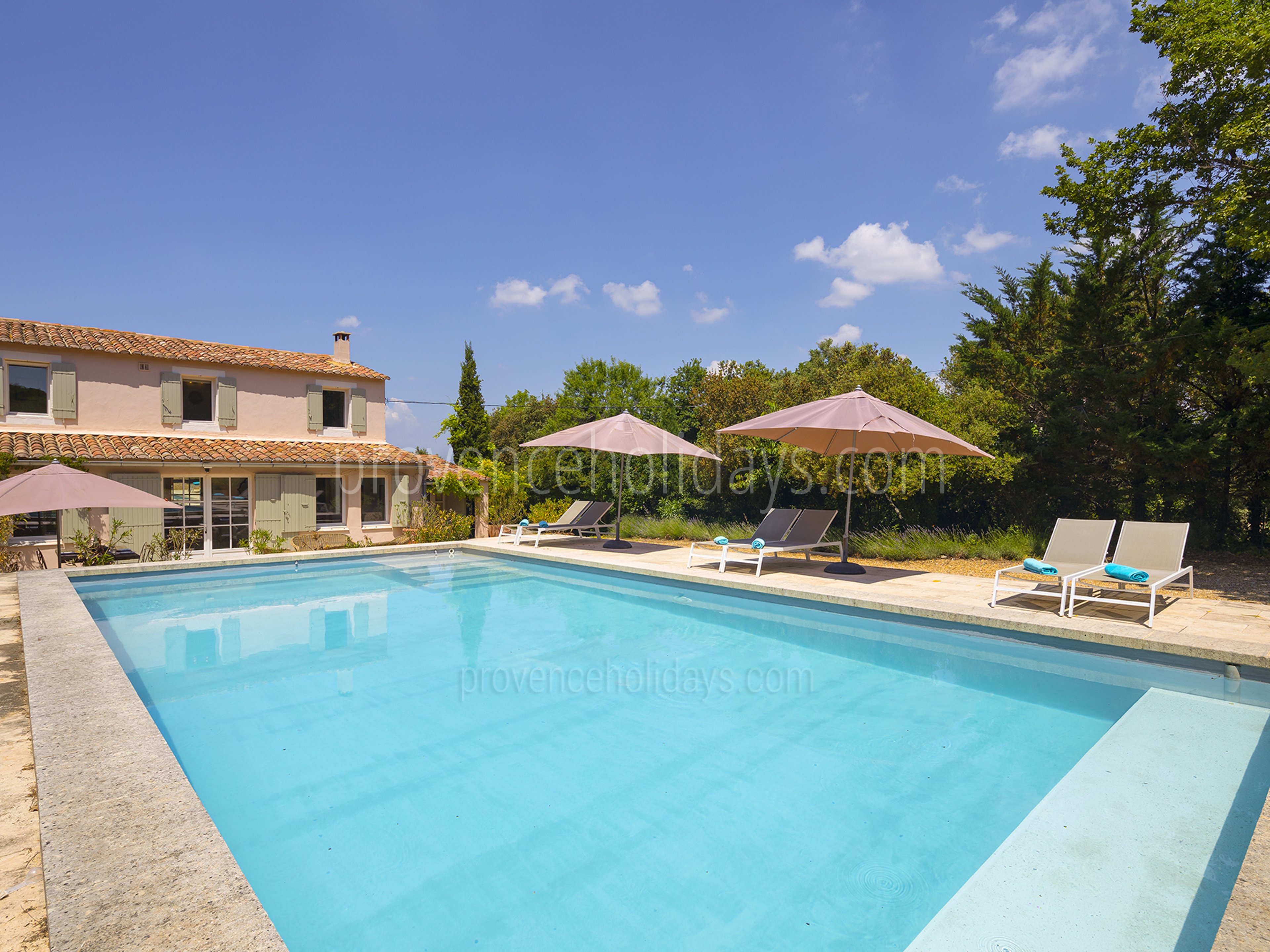 28 - Maison de la Colline: Villa: Pool