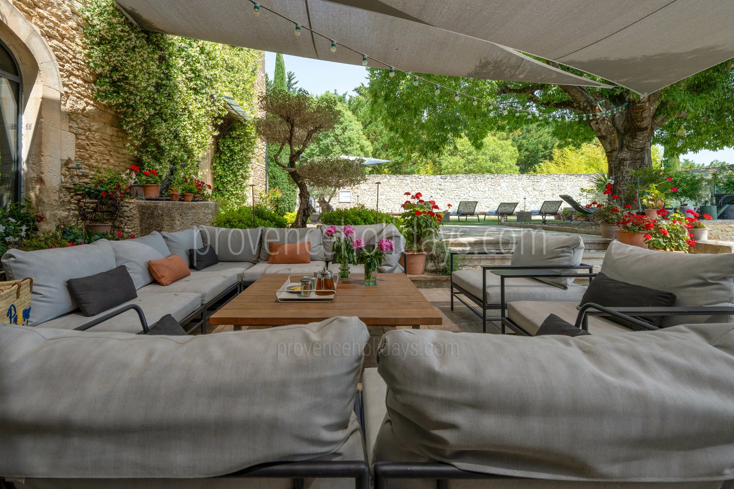 24 - Bastide de la Myrte: Villa: Exterior