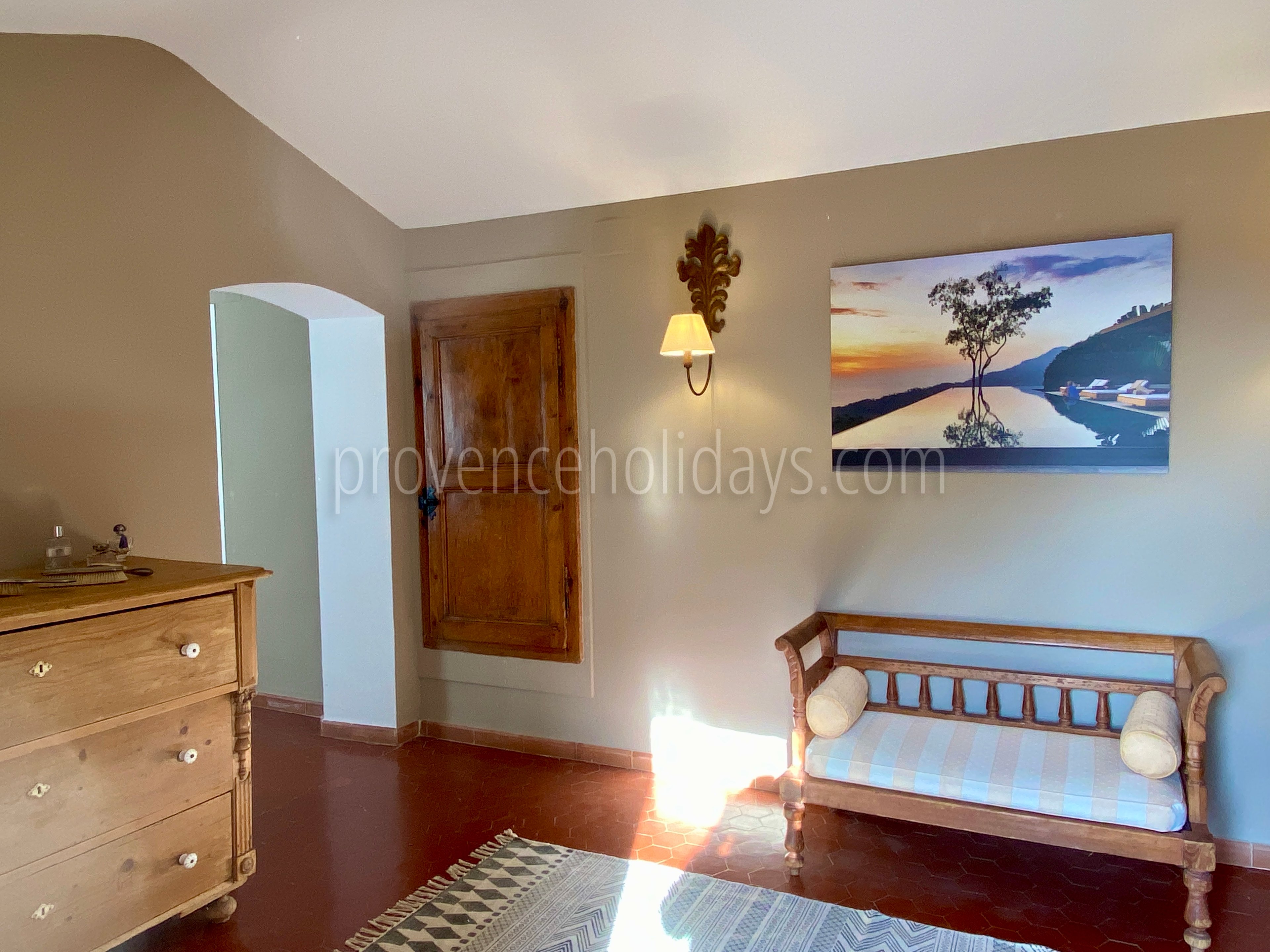 16 - Bastide Shalimar: Villa: Interior