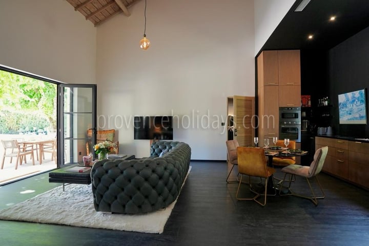 10 - Villa Romana: Villa: Interior